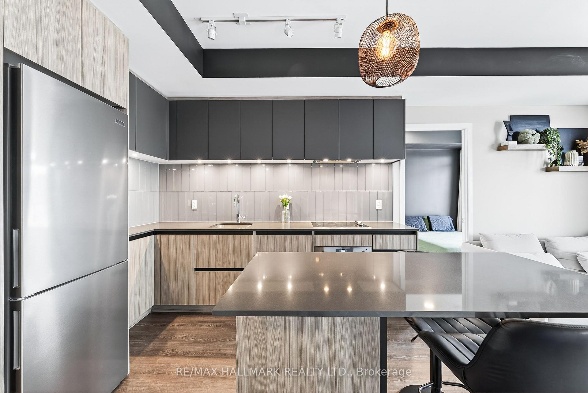 Photo 1 of Unit 901, 7950 Bathurst Street, Vaughan, Beverley Glen — HOMEH