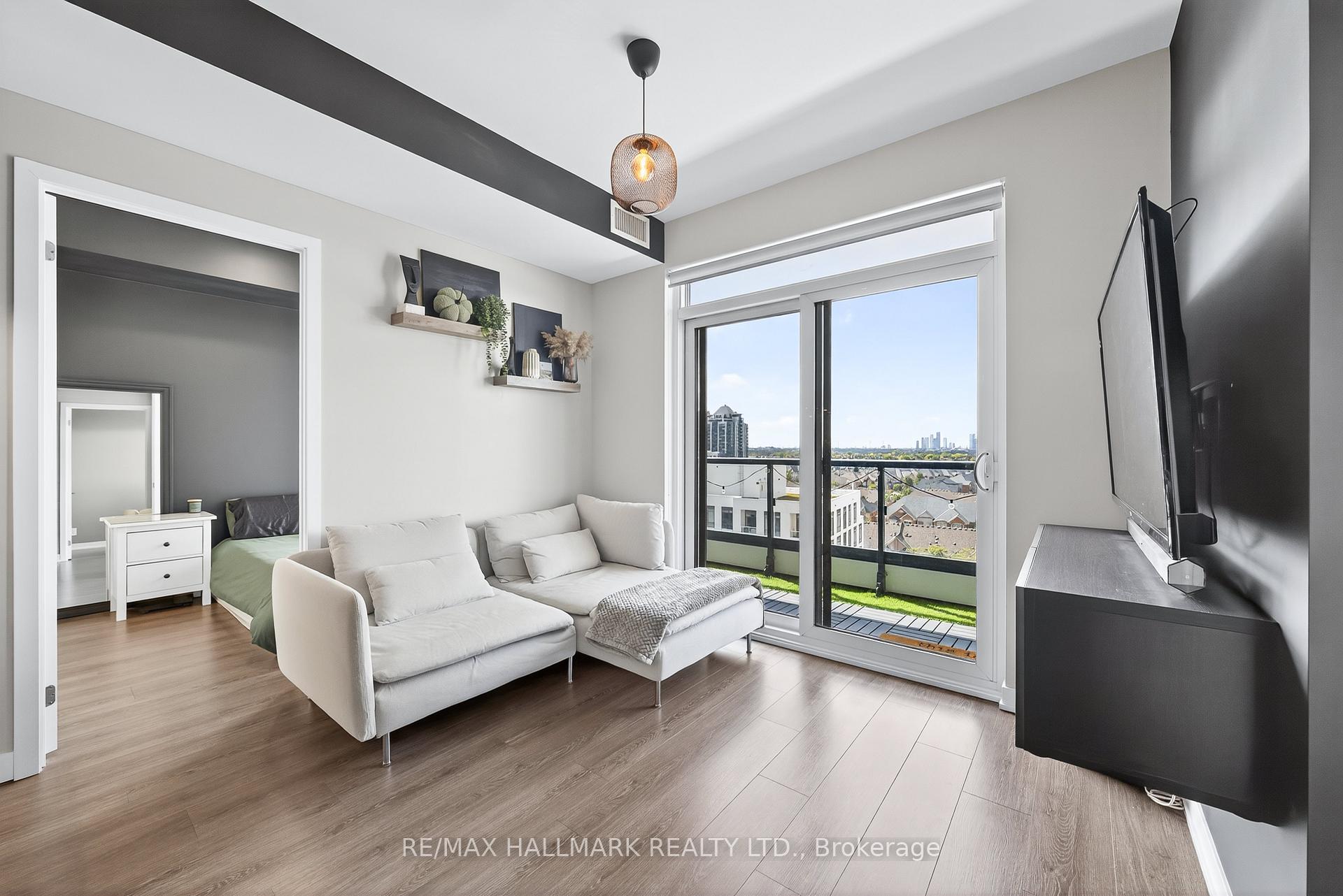 Photo 10 of Unit 901, 7950 Bathurst Street, Vaughan, Beverley Glen — HOMEH