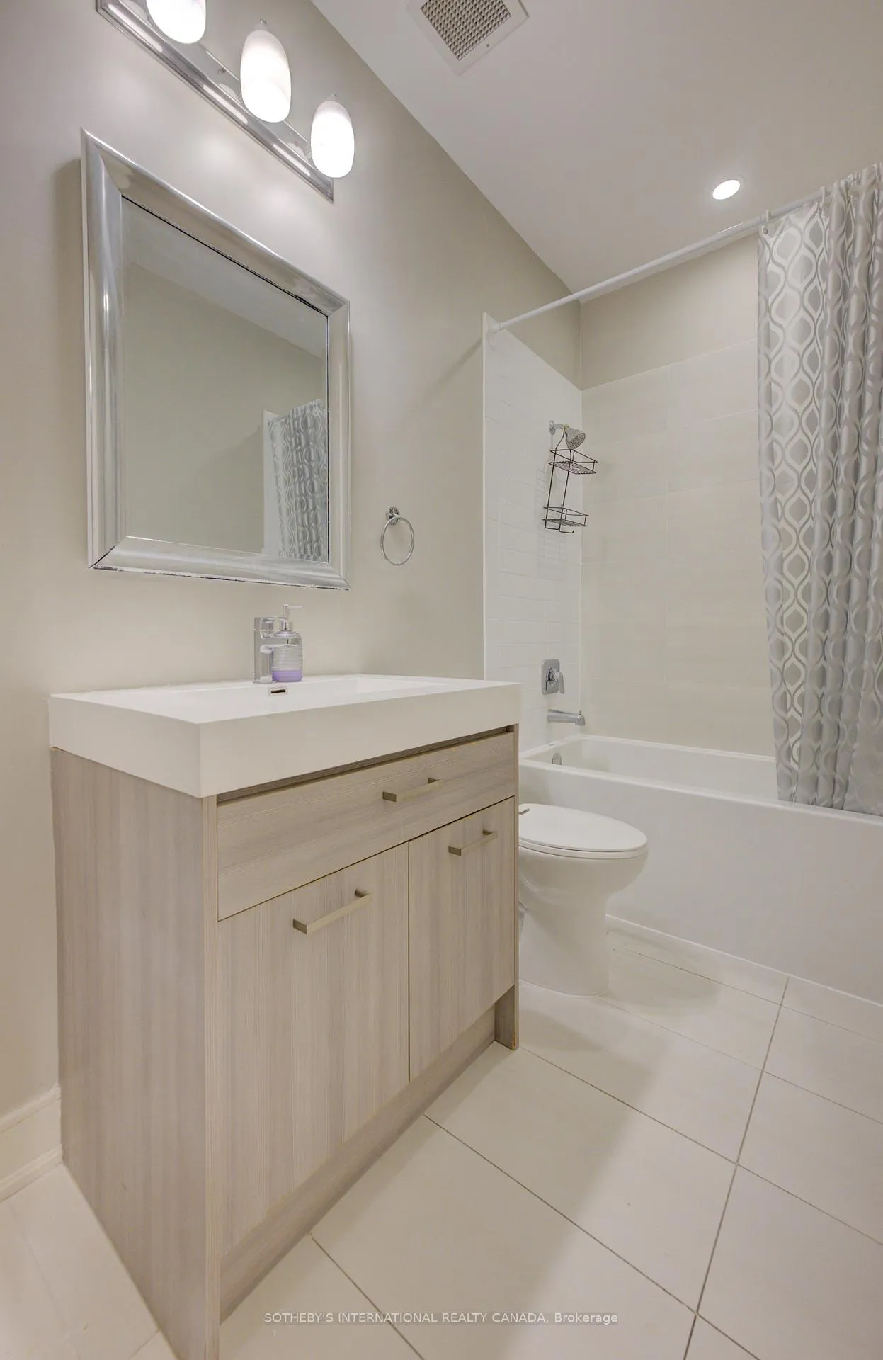 Photo 9 of Unit 415, 150 Main Street, Hamilton, Central — HOMEH