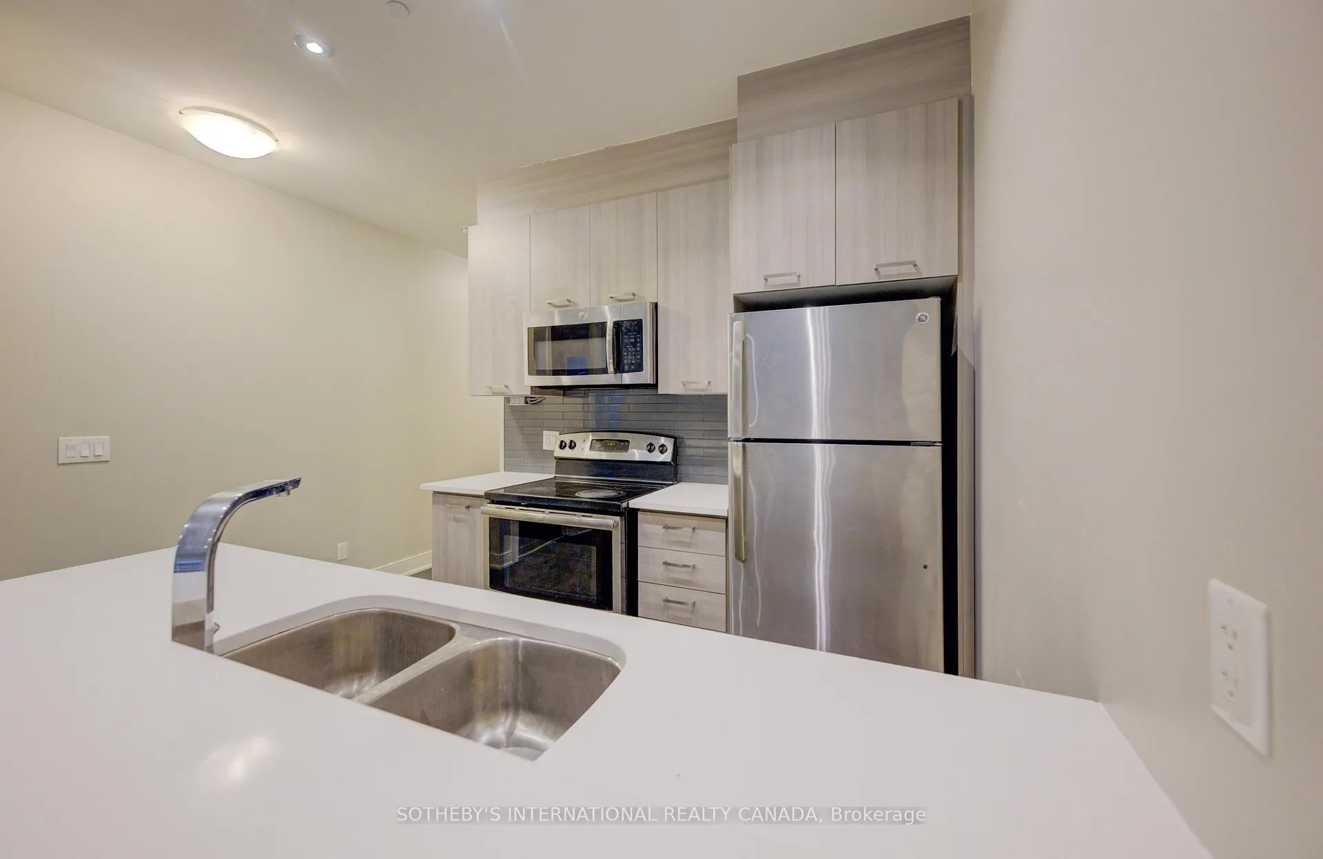Photo 13 of Unit 415, 150 Main Street, Hamilton, Central — HOMEH