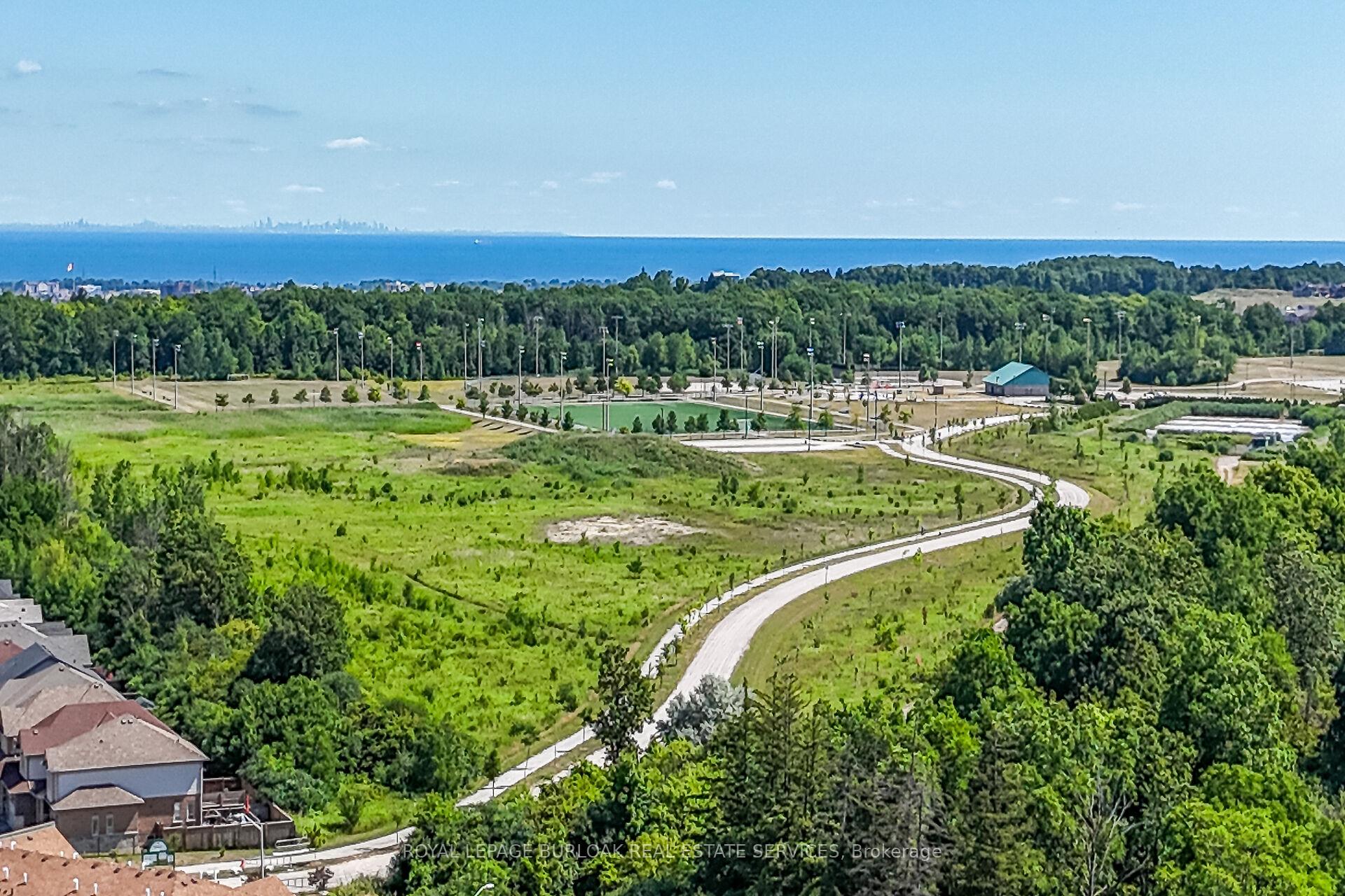 Photo 21 of Unit 12, 23 Echovalley Drive, Hamilton, Stoney Creek Mountain — HOMEH
