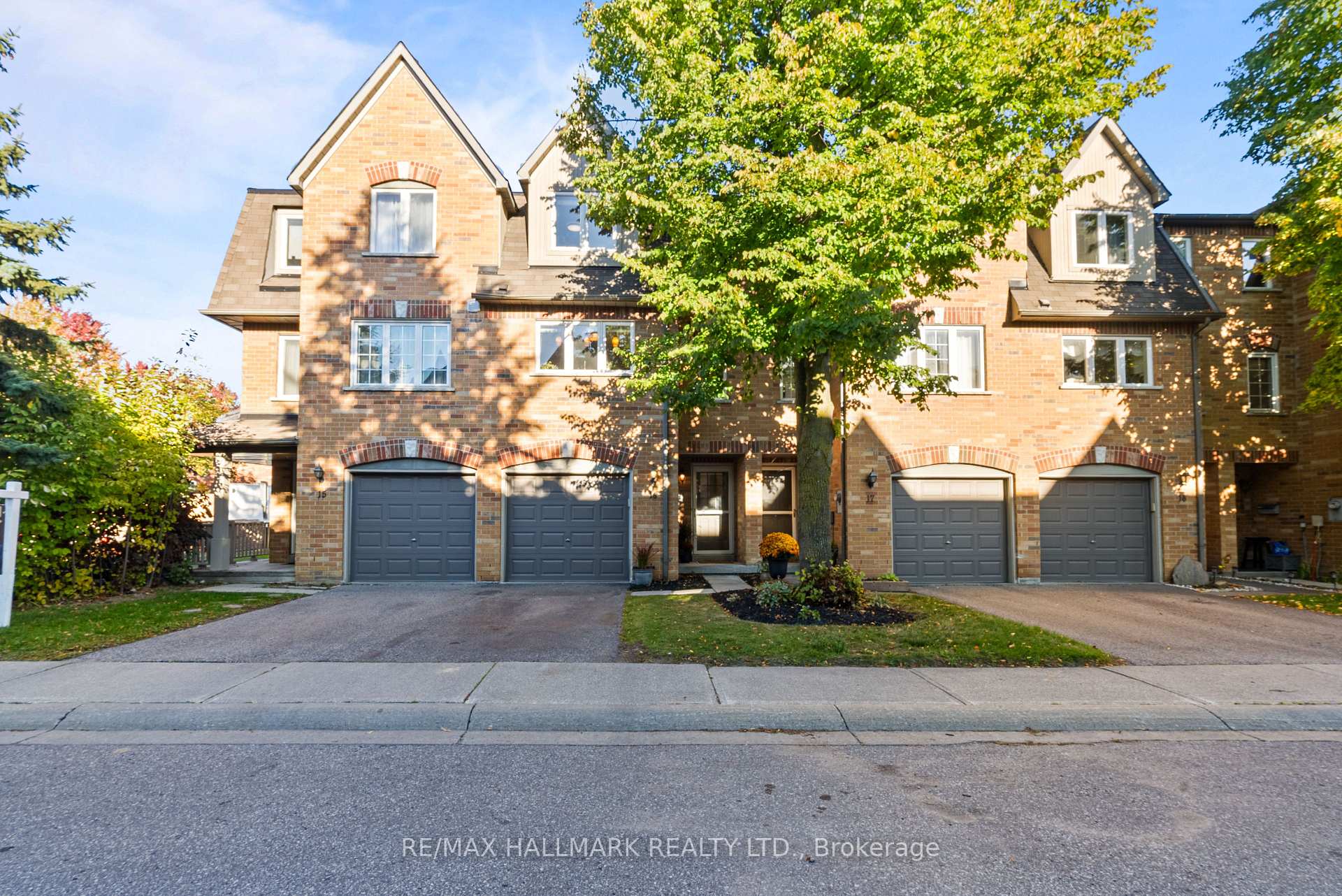 Photo 2 of Unit 16, 6400 Lawrence Avenue E, Scarborough, Rouge — HOMEH