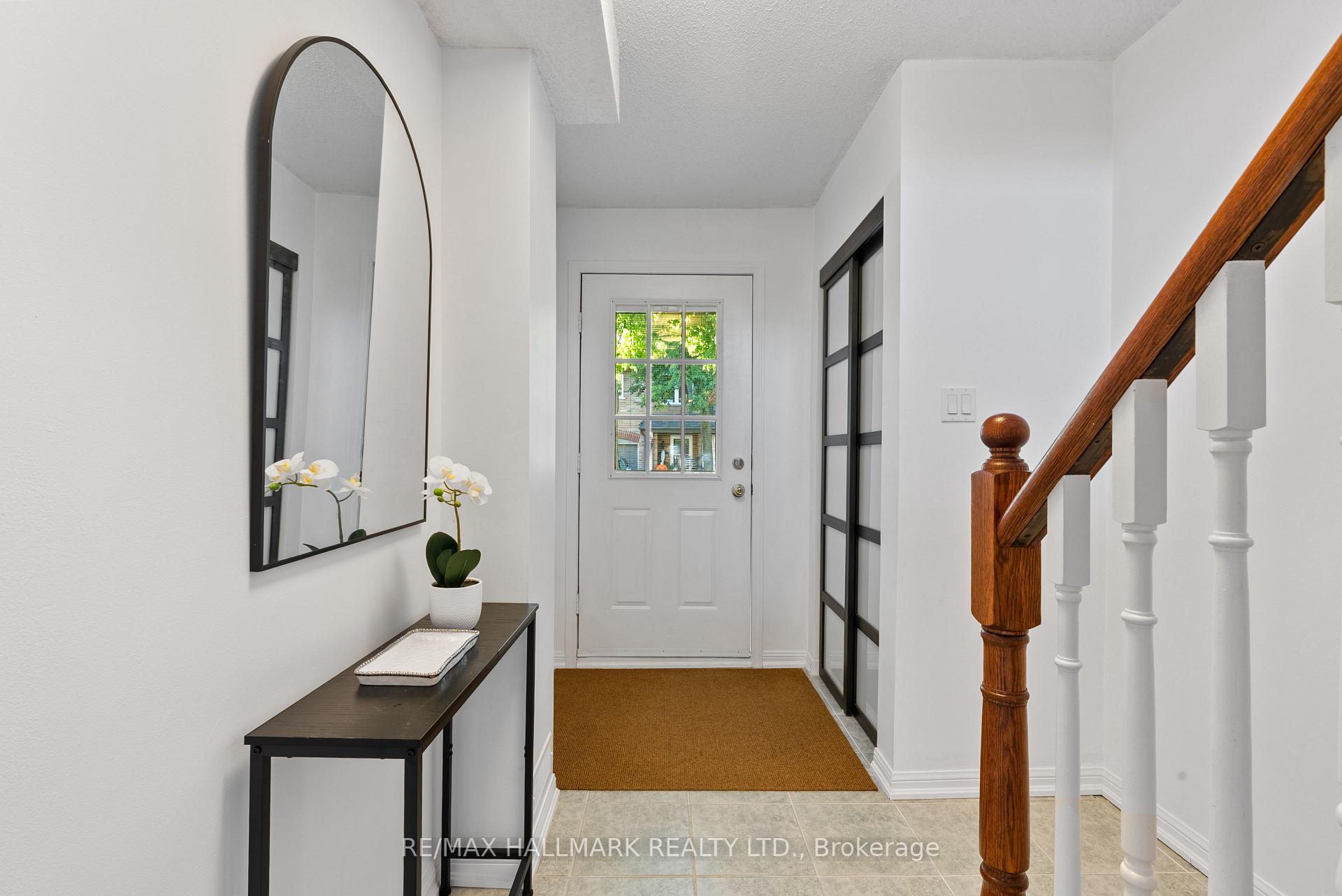 Photo 3 of Unit 16, 6400 Lawrence Avenue E, Scarborough, Rouge — HOMEH