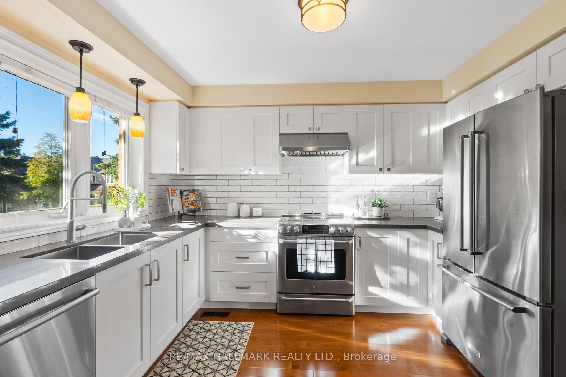 Photo 6 of Unit 16, 6400 Lawrence Avenue E, Scarborough, Rouge — HOMEH