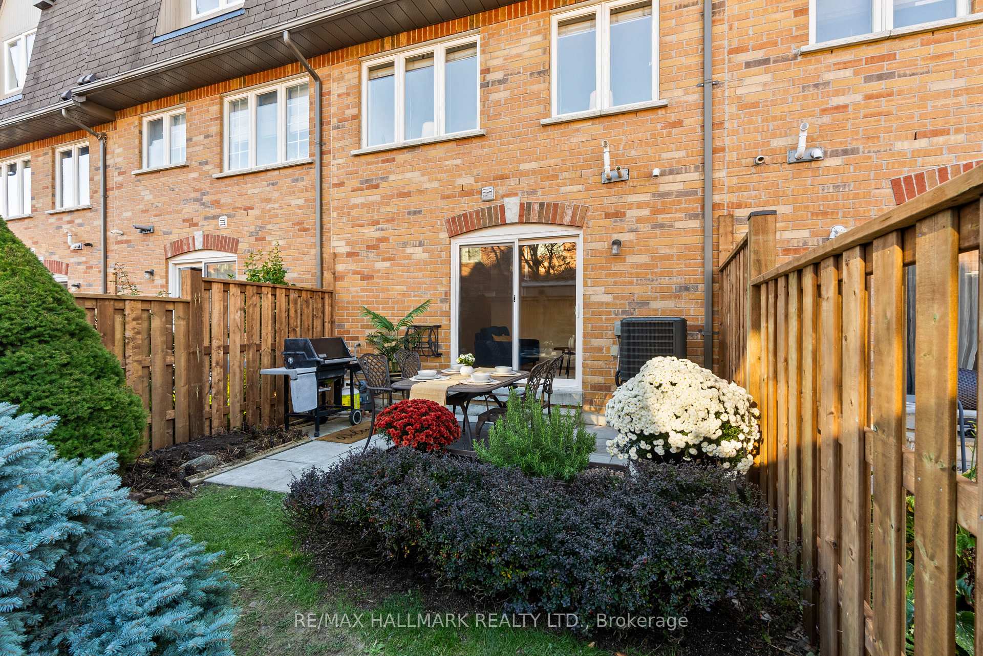 Photo 22 of Unit 16, 6400 Lawrence Avenue E, Scarborough, Rouge — HOMEH