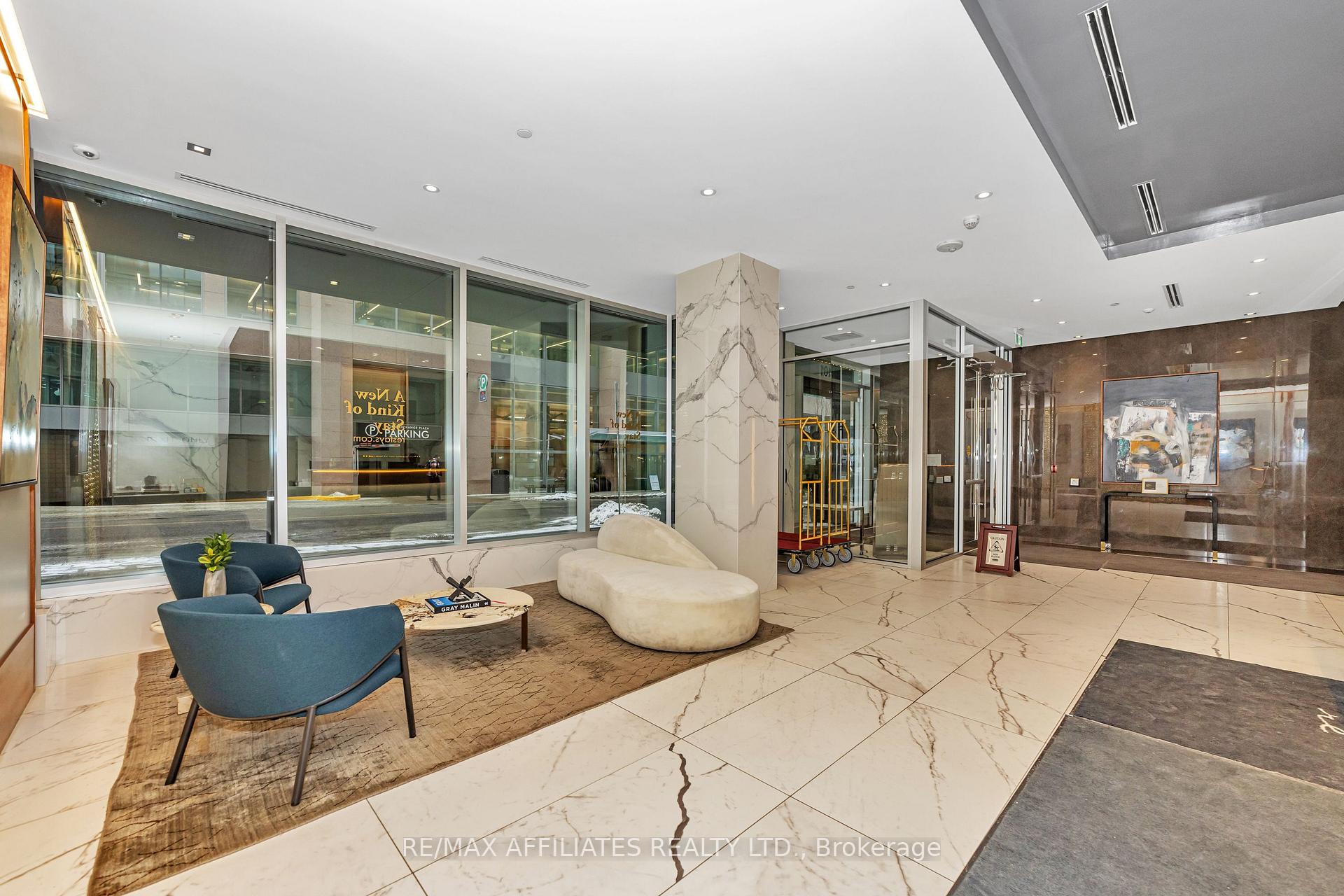 Photo 3 of Unit 902, 101 Queen Street, Ottawa, Ottawa Centre — HOMEH