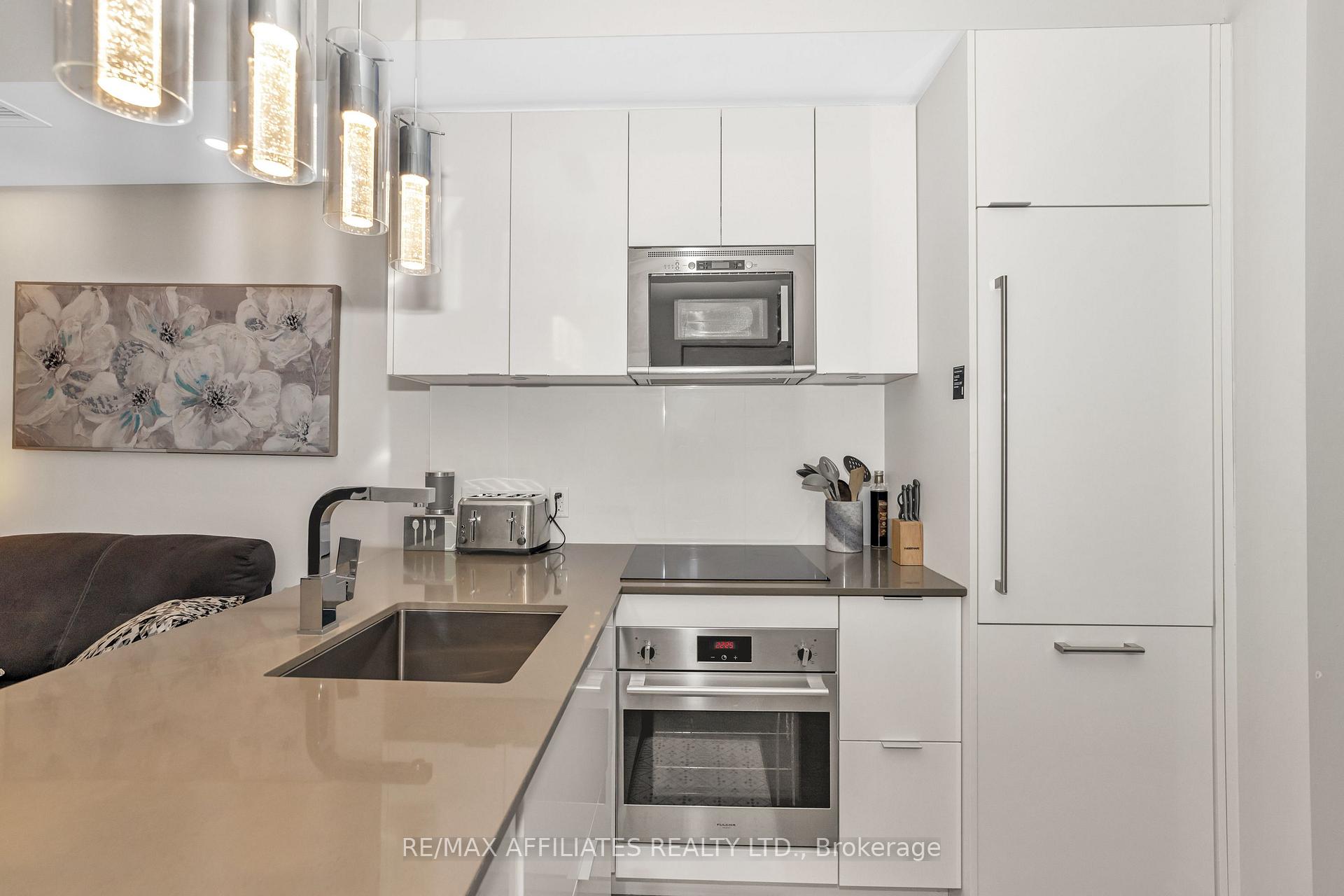 Photo 9 of Unit 902, 101 Queen Street, Ottawa, Ottawa Centre — HOMEH