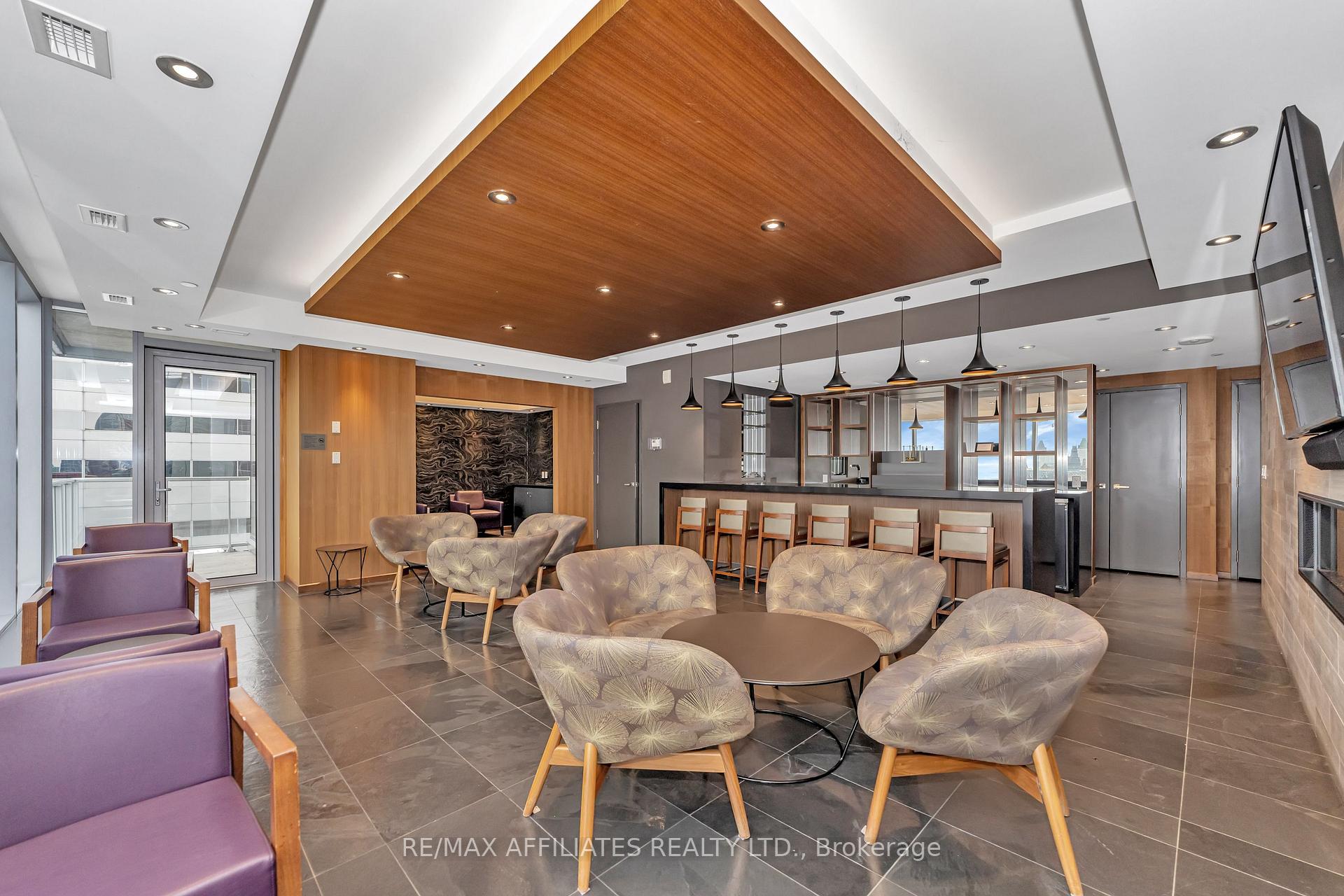 Photo 17 of Unit 902, 101 Queen Street, Ottawa, Ottawa Centre — HOMEH