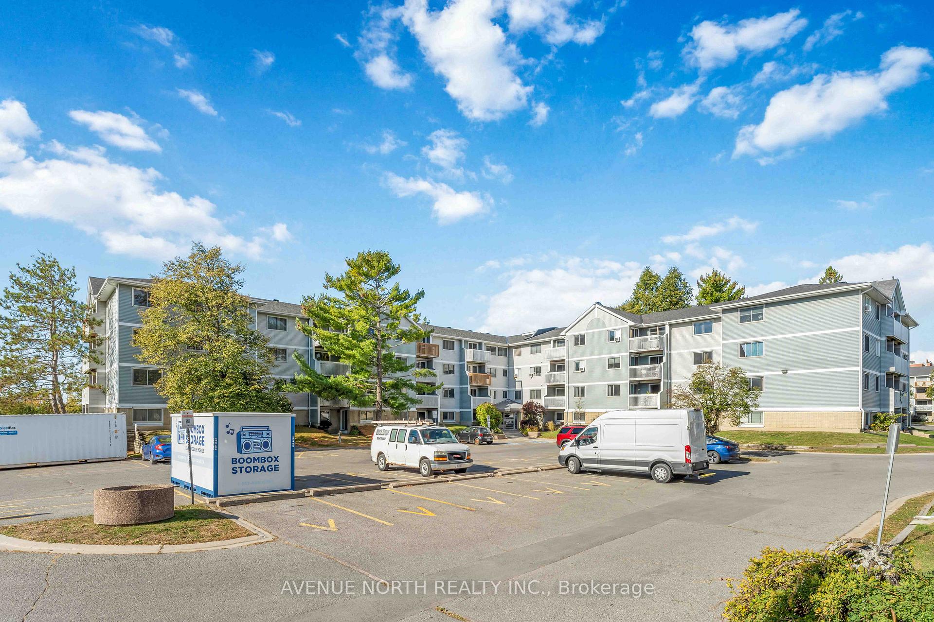 Photo 1 of Unit 200, 214 Viewmount Drive, Ottawa, Borden Farm/Stewart Farm/Carleton Heights/Parkwood Hills — HOMEH