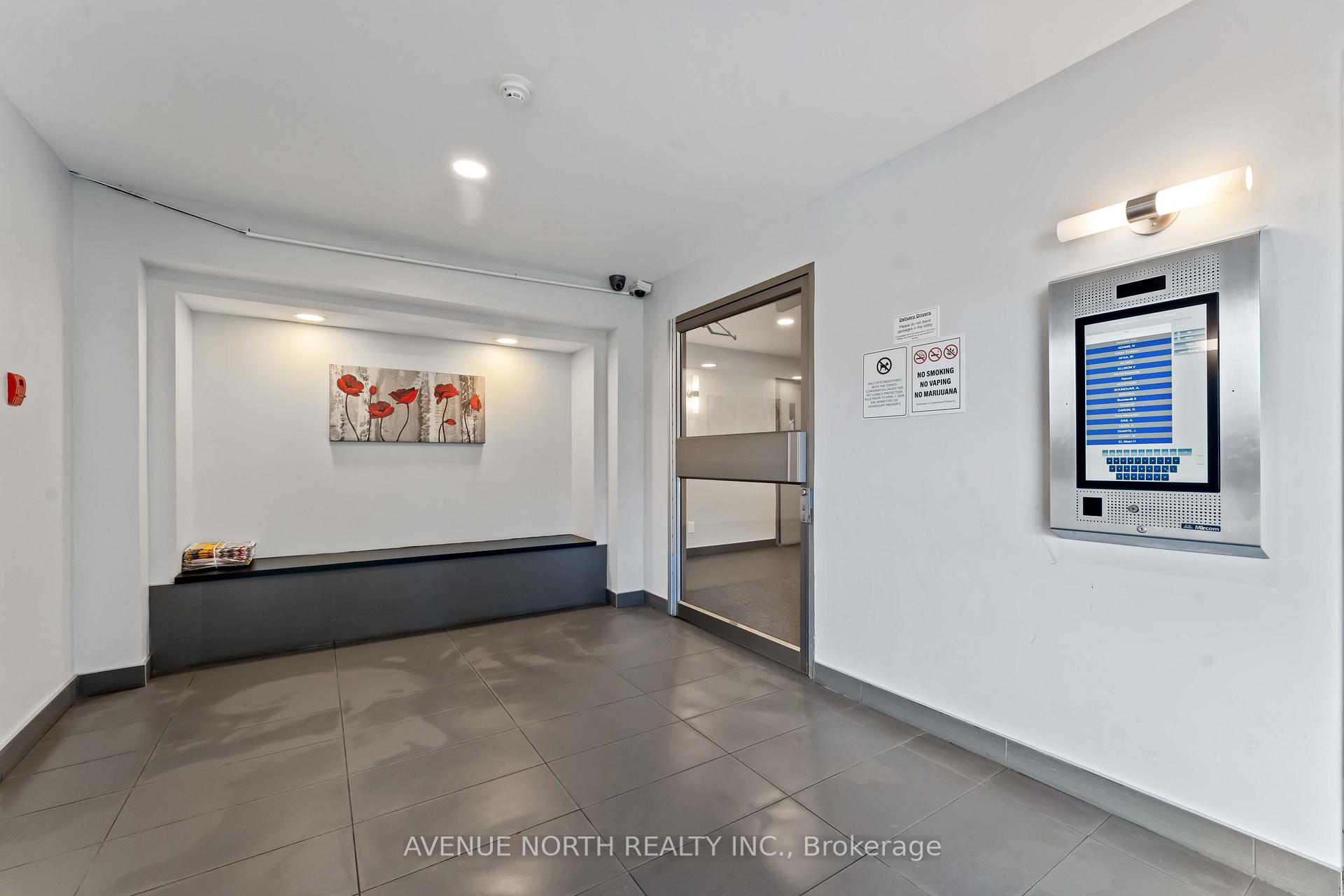 Photo 5 of Unit 200, 214 Viewmount Drive, Ottawa, Borden Farm/Stewart Farm/Carleton Heights/Parkwood Hills — HOMEH