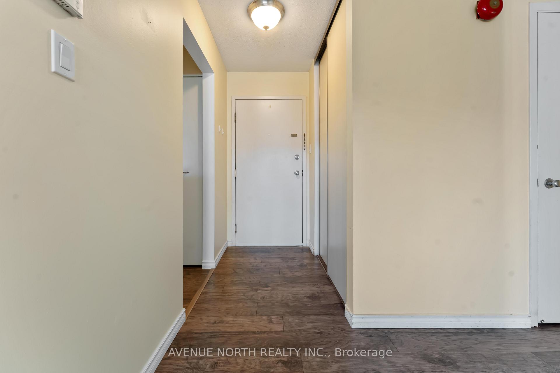 Photo 9 of Unit 200, 214 Viewmount Drive, Ottawa, Borden Farm/Stewart Farm/Carleton Heights/Parkwood Hills — HOMEH