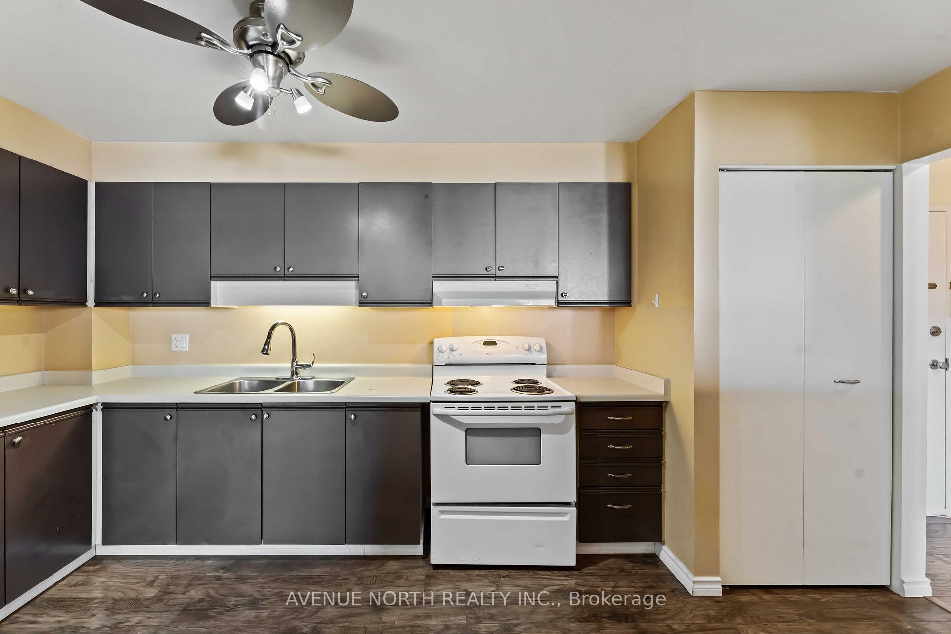 Photo 15 of Unit 200, 214 Viewmount Drive, Ottawa, Borden Farm/Stewart Farm/Carleton Heights/Parkwood Hills — HOMEH