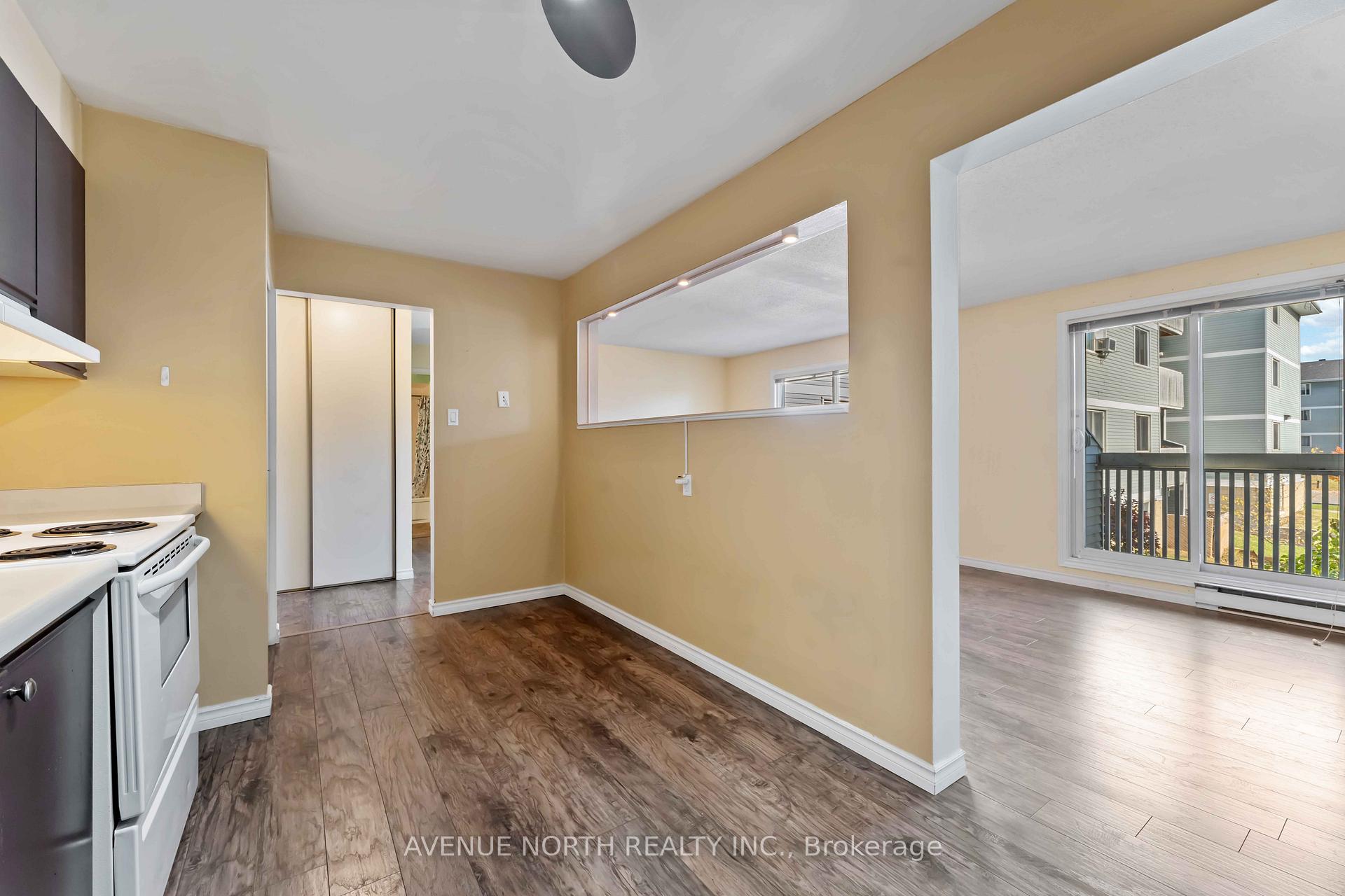 Photo 17 of Unit 200, 214 Viewmount Drive, Ottawa, Borden Farm/Stewart Farm/Carleton Heights/Parkwood Hills — HOMEH