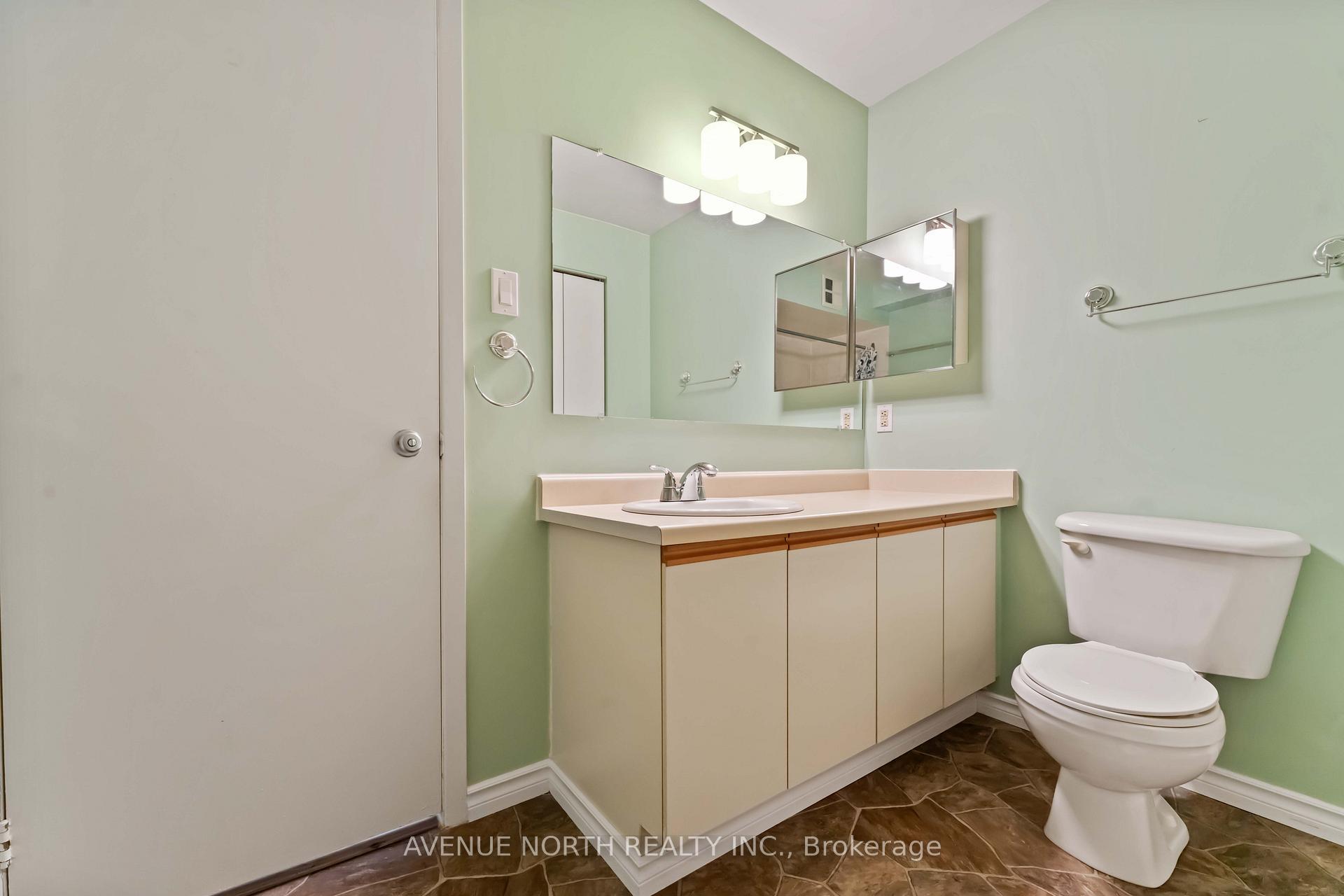 Photo 26 of Unit 200, 214 Viewmount Drive, Ottawa, Borden Farm/Stewart Farm/Carleton Heights/Parkwood Hills — HOMEH