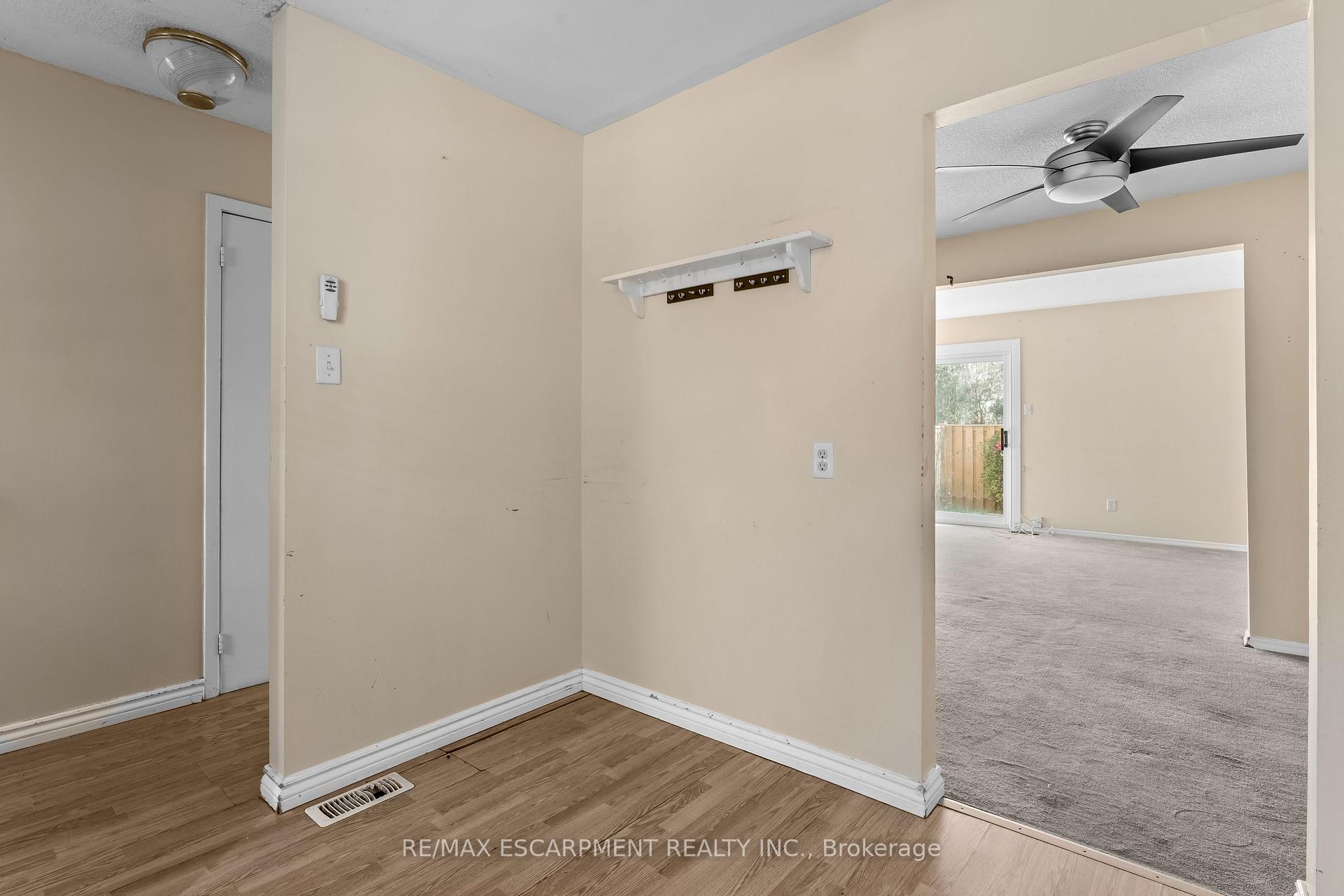 Photo 14 of Unit M, 25 Bryna Avenue, Hamilton, Greeningdon — HOMEH