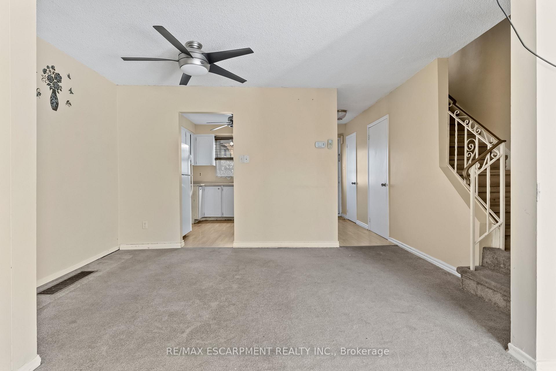 Photo 17 of Unit M, 25 Bryna Avenue, Hamilton, Greeningdon — HOMEH