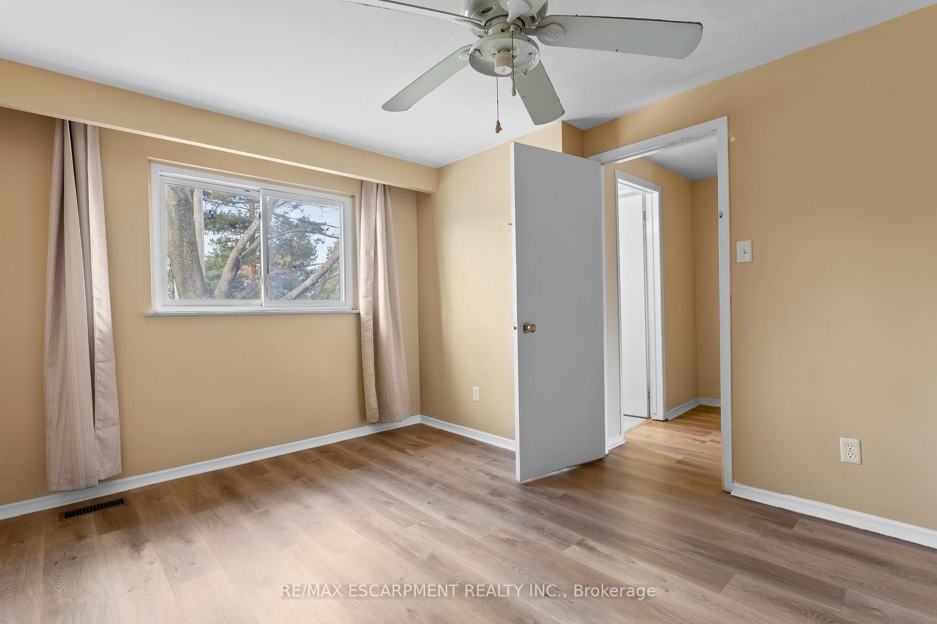 Photo 23 of Unit M, 25 Bryna Avenue, Hamilton, Greeningdon — HOMEH