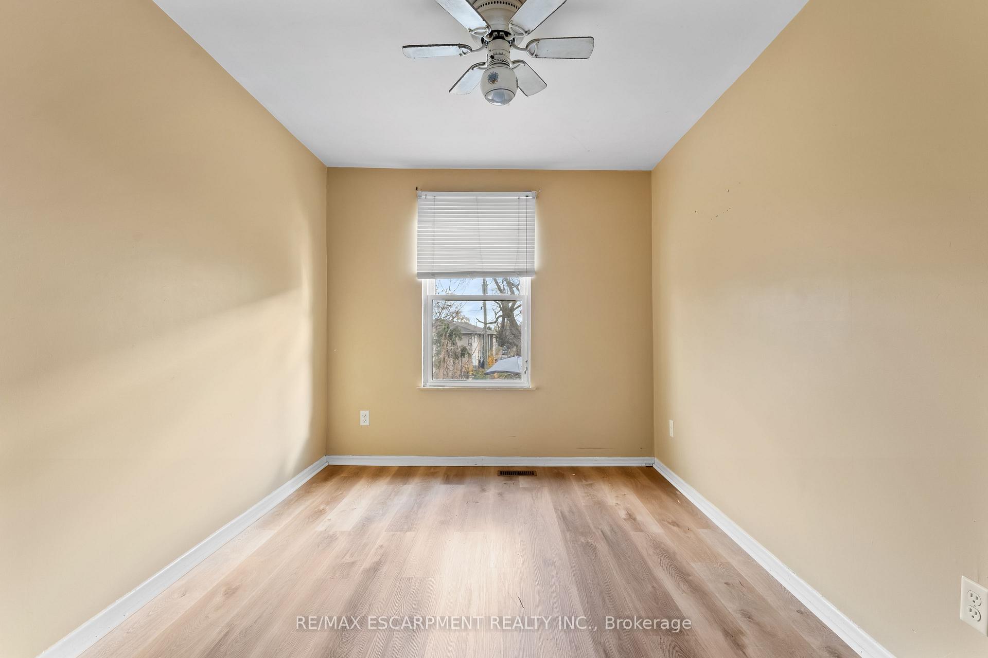 Photo 25 of Unit M, 25 Bryna Avenue, Hamilton, Greeningdon — HOMEH