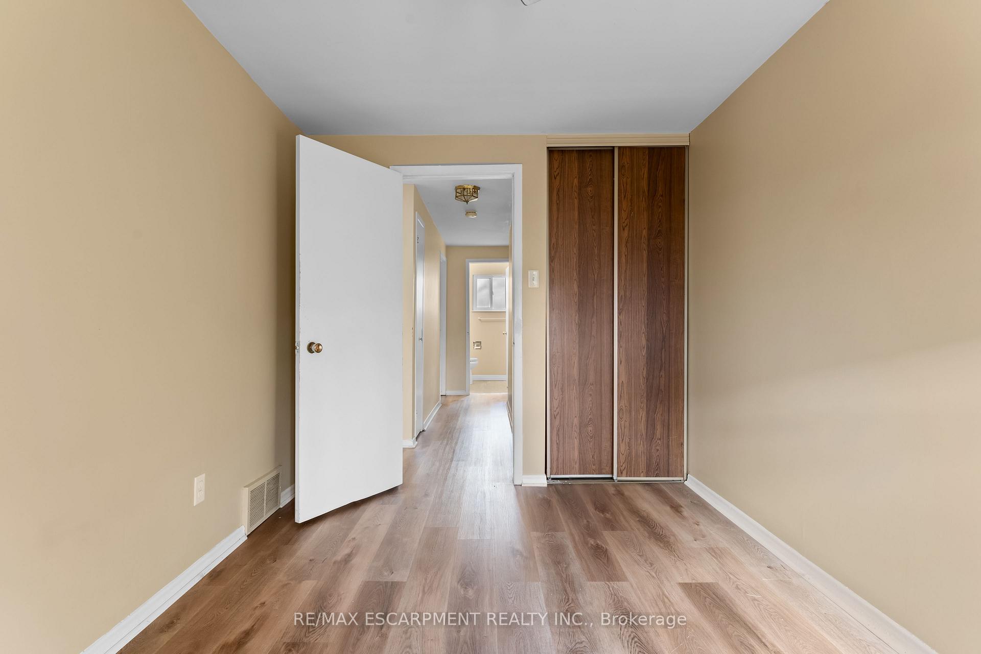 Photo 26 of Unit M, 25 Bryna Avenue, Hamilton, Greeningdon — HOMEH