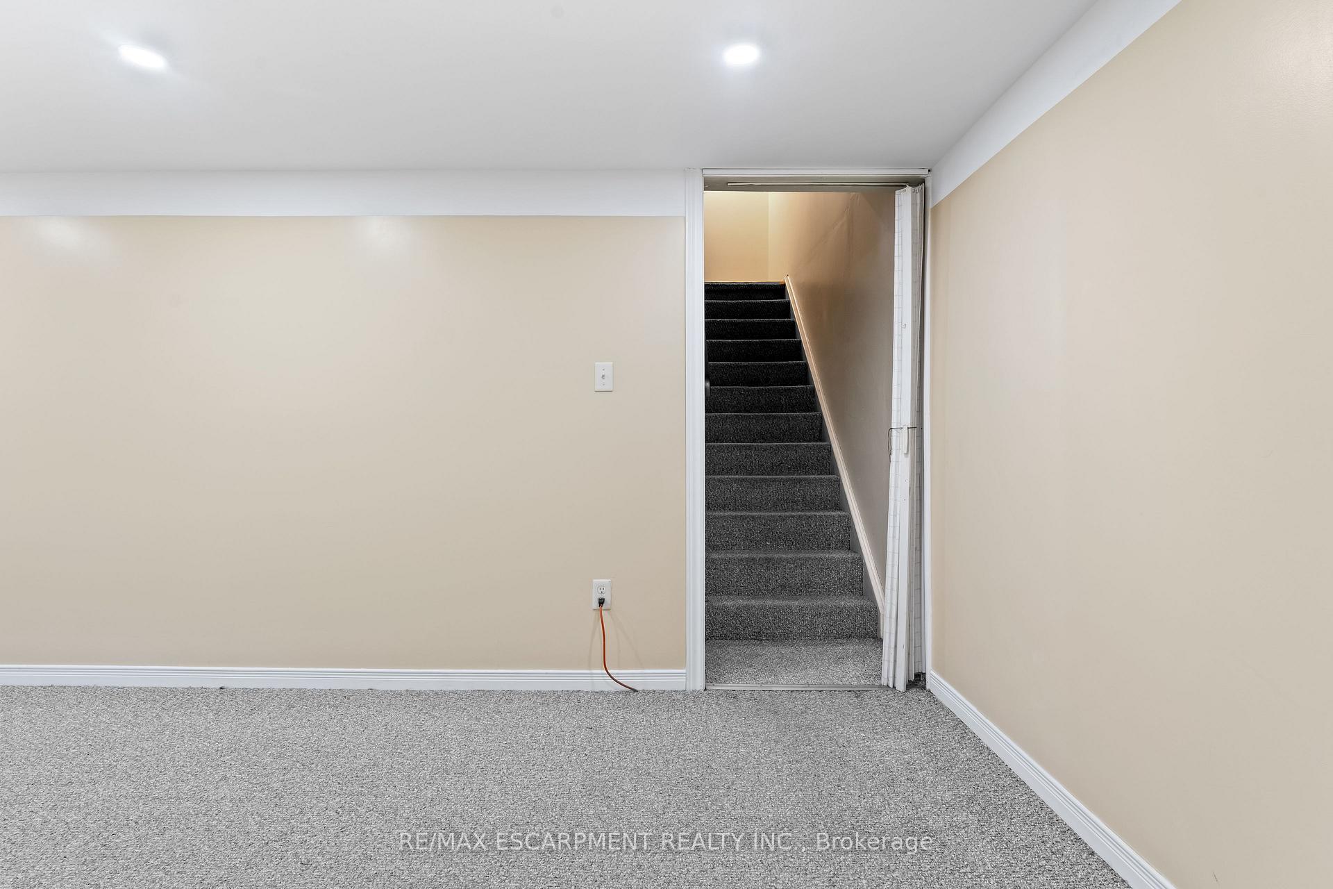 Photo 28 of Unit M, 25 Bryna Avenue, Hamilton, Greeningdon — HOMEH
