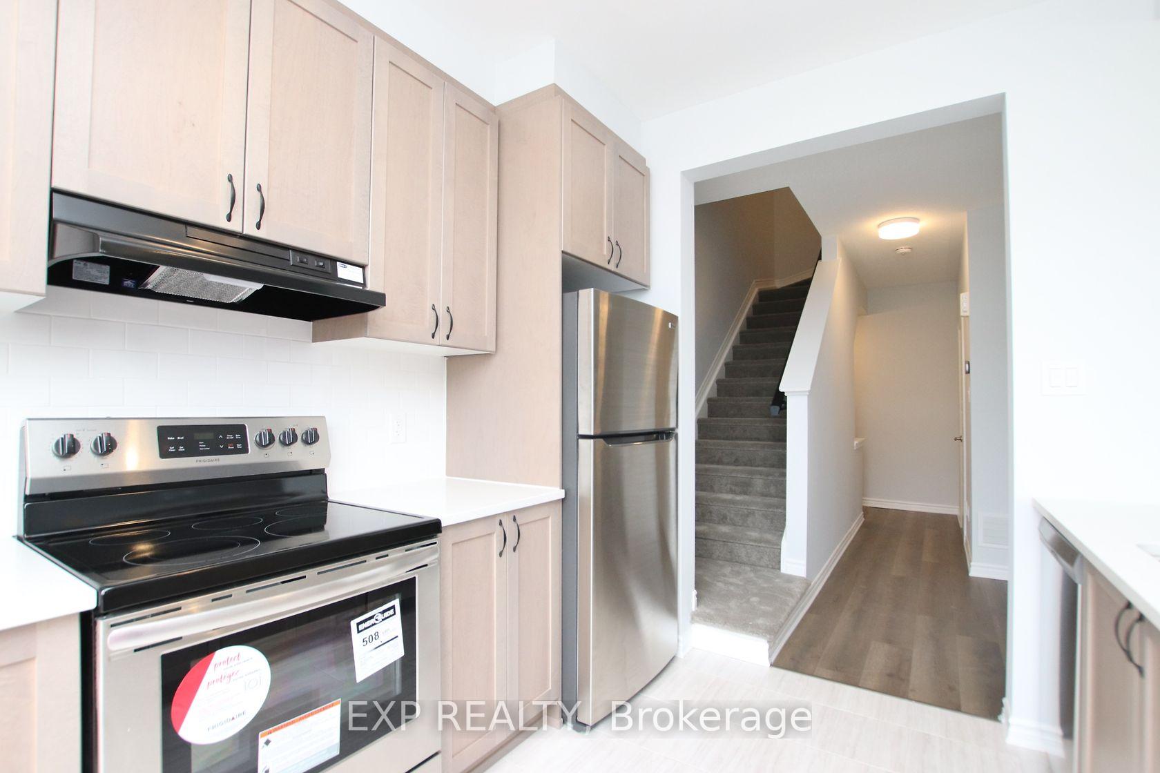 Photo 7 of 39 Lentago Avenue, Ottawa, Barrhaven - Half Moon Bay — HOMEH