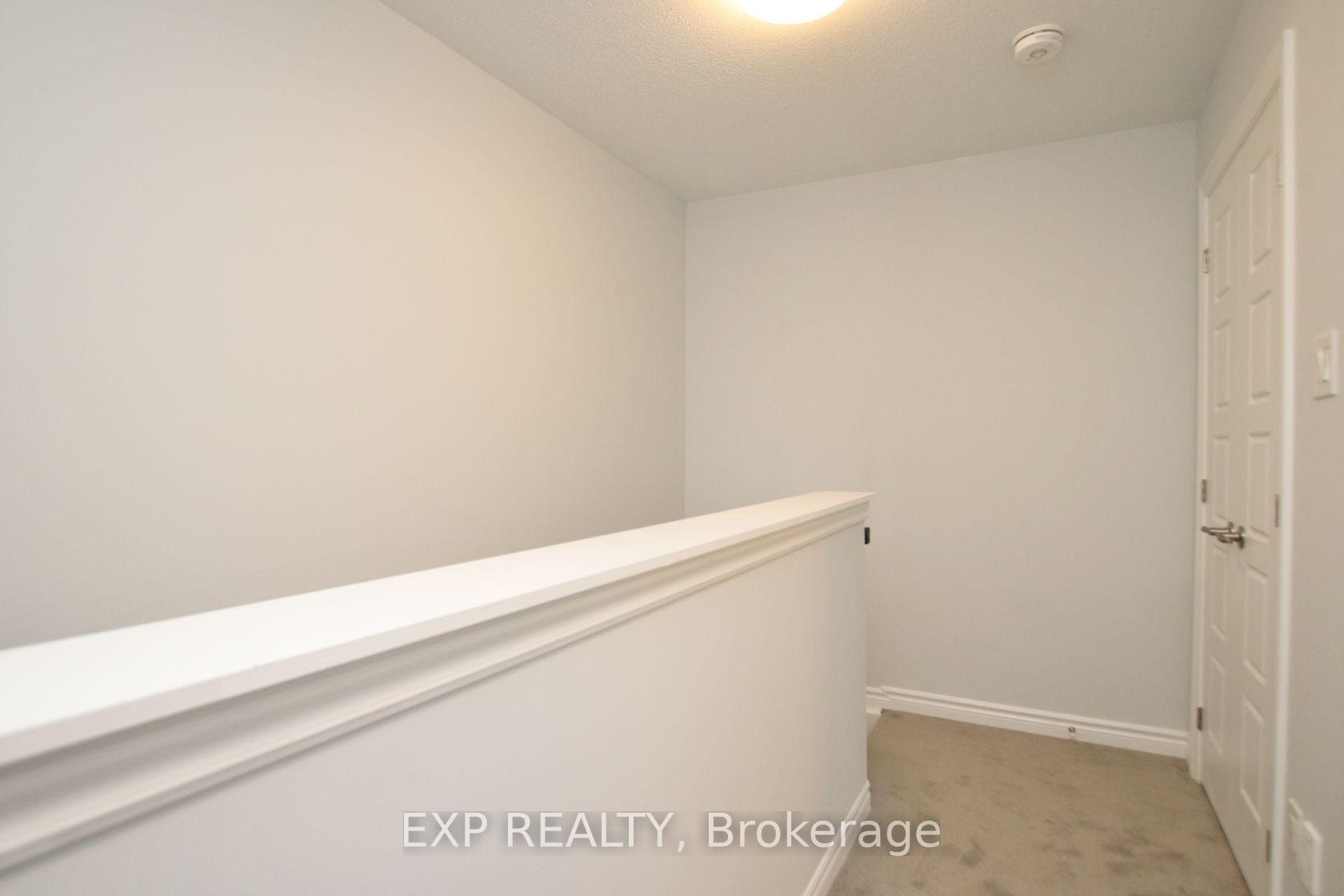 Photo 17 of 39 Lentago Avenue, Ottawa, Barrhaven - Half Moon Bay — HOMEH