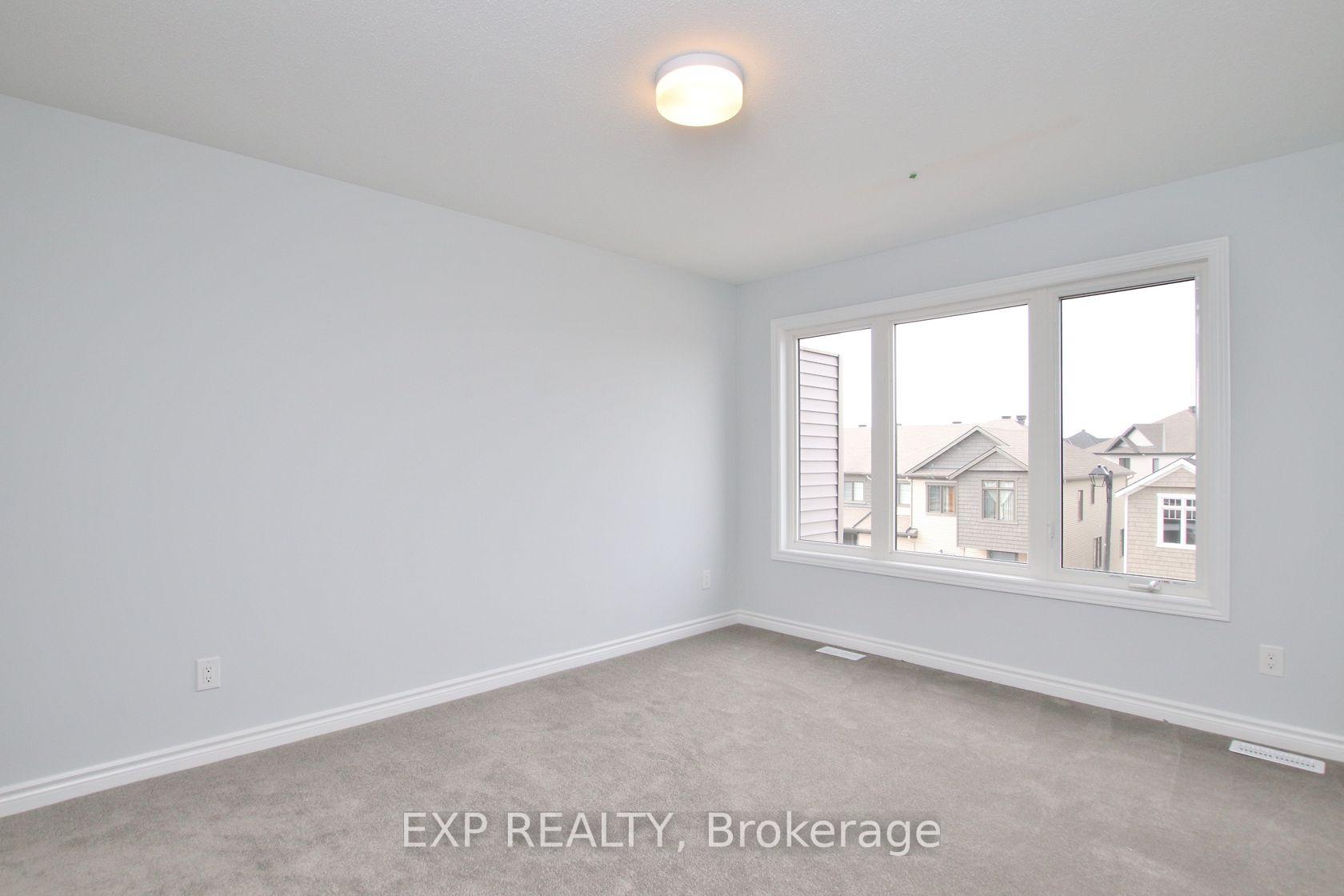 Photo 16 of 39 Lentago Avenue, Ottawa, Barrhaven - Half Moon Bay — HOMEH