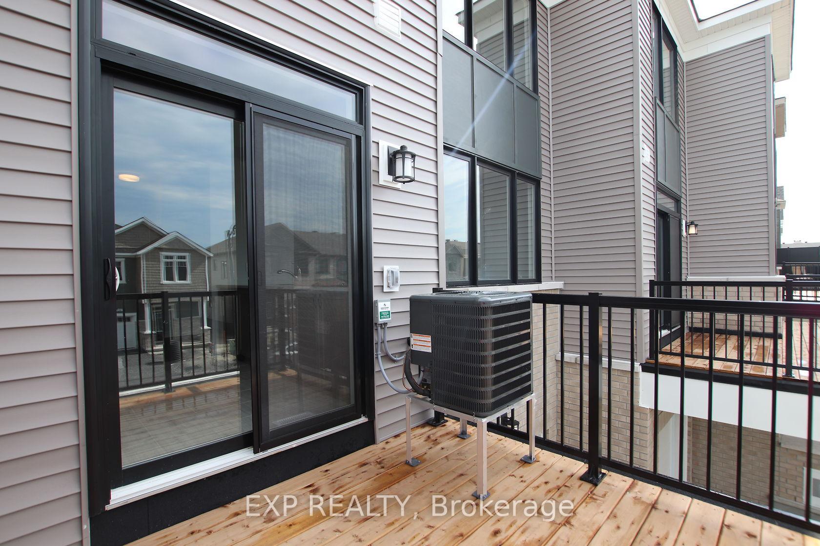 Photo 26 of 39 Lentago Avenue, Ottawa, Barrhaven - Half Moon Bay — HOMEH