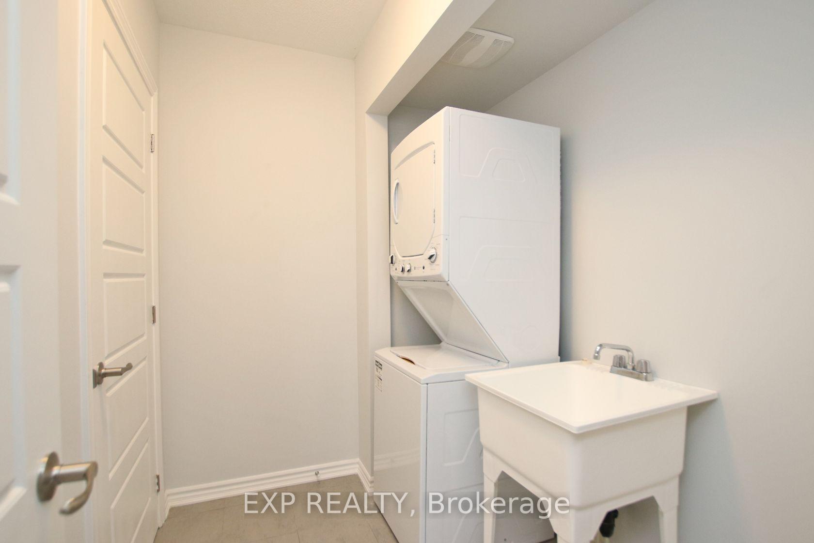 Photo 27 of 39 Lentago Avenue, Ottawa, Barrhaven - Half Moon Bay — HOMEH