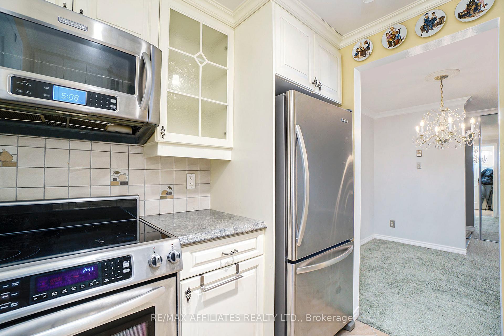 Photo 10 of Unit 207, 6532 Bilberry Drive, Ottawa, Orleans Wood — HOMEH