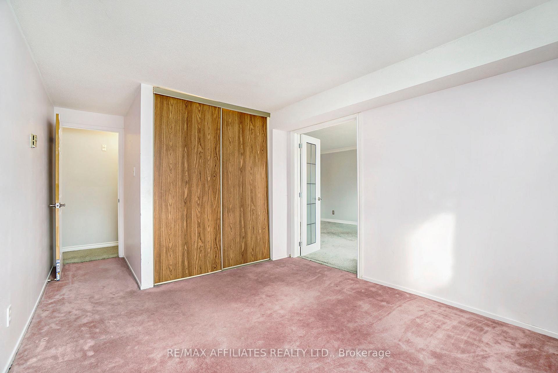 Photo 15 of Unit 207, 6532 Bilberry Drive, Ottawa, Orleans Wood — HOMEH