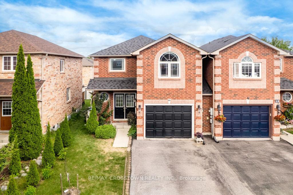 Photo 2 of 16 Bartor Boulevard, Barrie, Painswick South — HOMEH