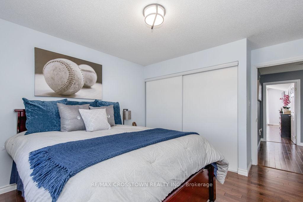 Photo 29 of 16 Bartor Boulevard, Barrie, Painswick South — HOMEH