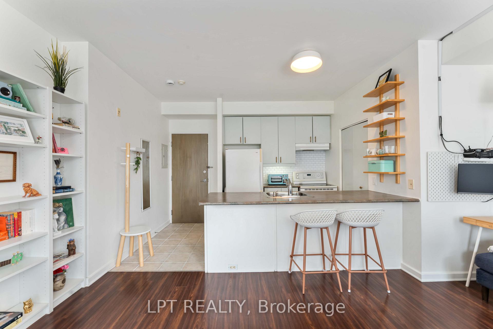 Photo 11 of Unit 206, 150 Caroline Avenue, Ottawa, Ottawa West — HOMEH