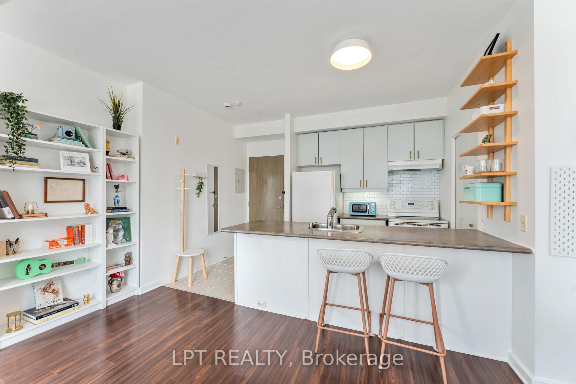 Photo 12 of Unit 206, 150 Caroline Avenue, Ottawa, Ottawa West — HOMEH