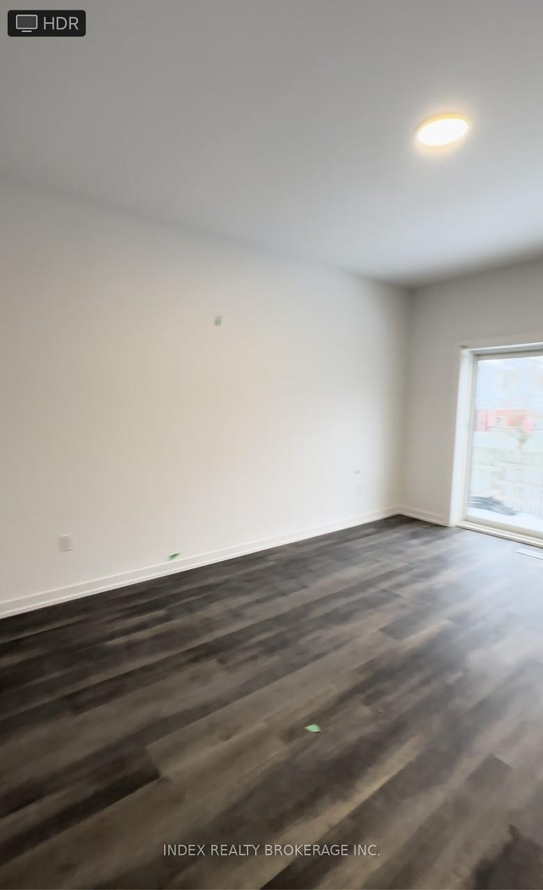 Photo 5 of Unit 11, 416 Dundas Street S, Cambridge, Flamborough — HOMEH