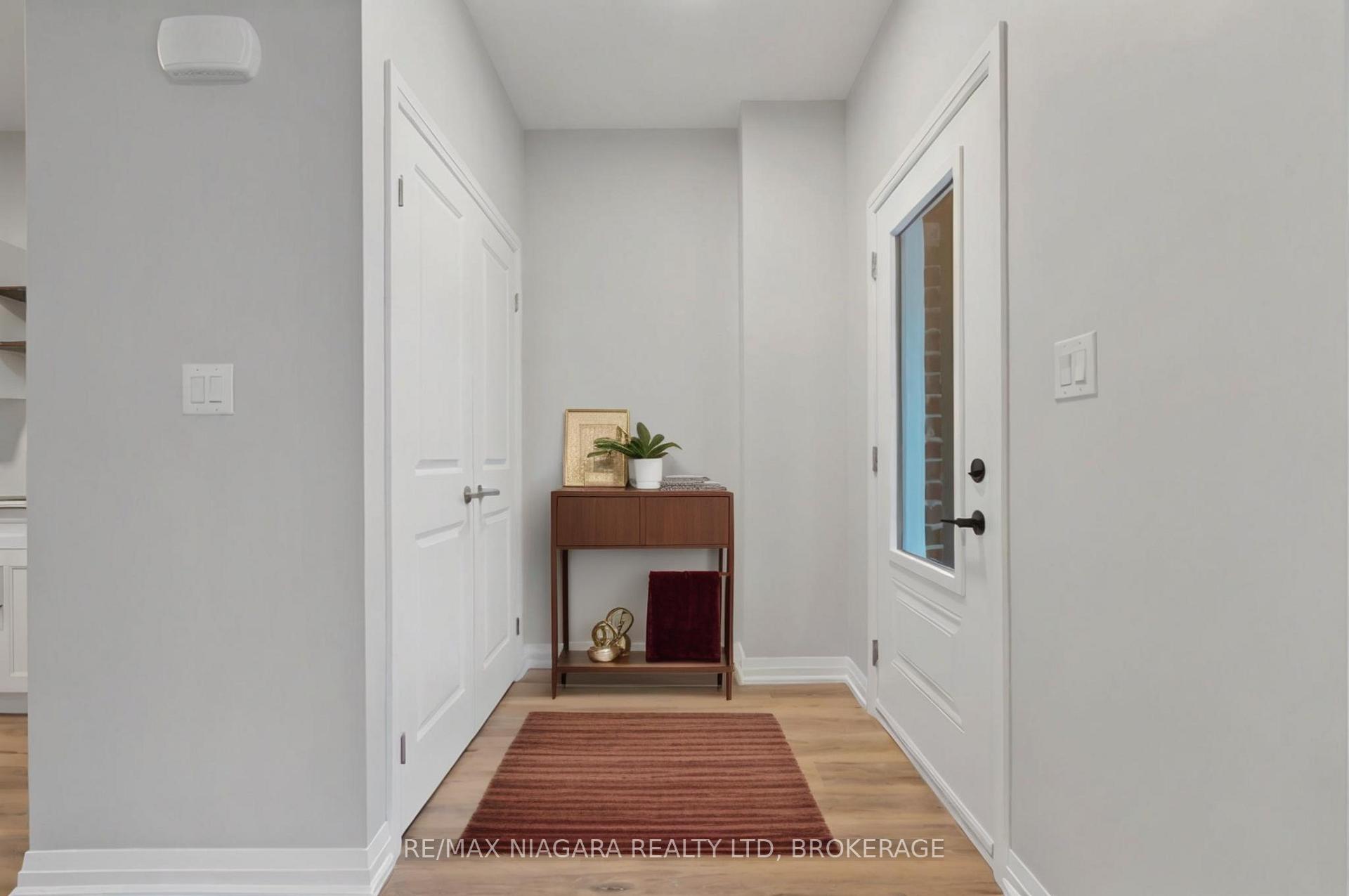 Photo 3 of Unit 7, 100 Welland Road, Pelham, Fonthill — HOMEH
