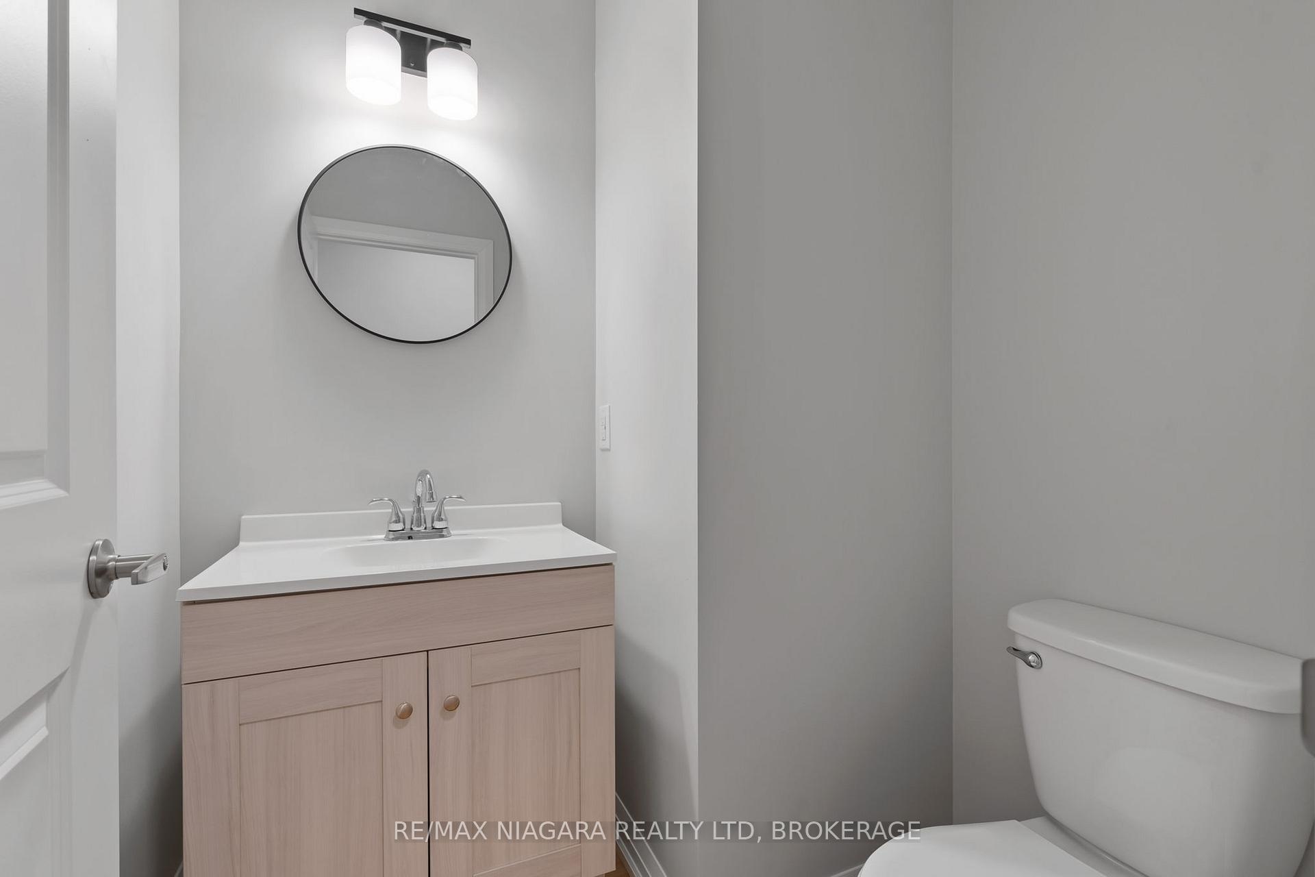 Photo 8 of Unit 7, 100 Welland Road, Pelham, Fonthill — HOMEH