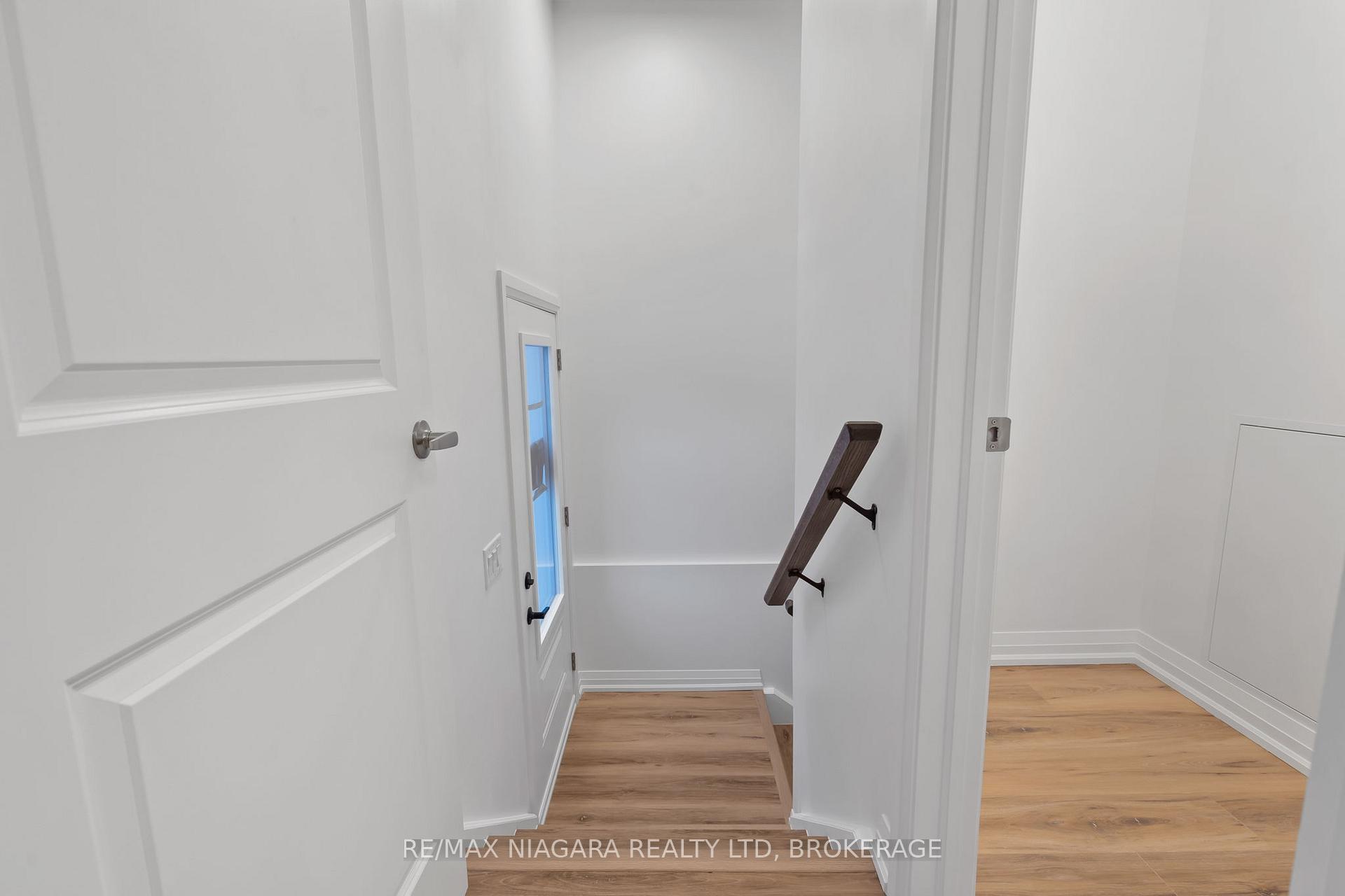 Photo 10 of Unit 7, 100 Welland Road, Pelham, Fonthill — HOMEH