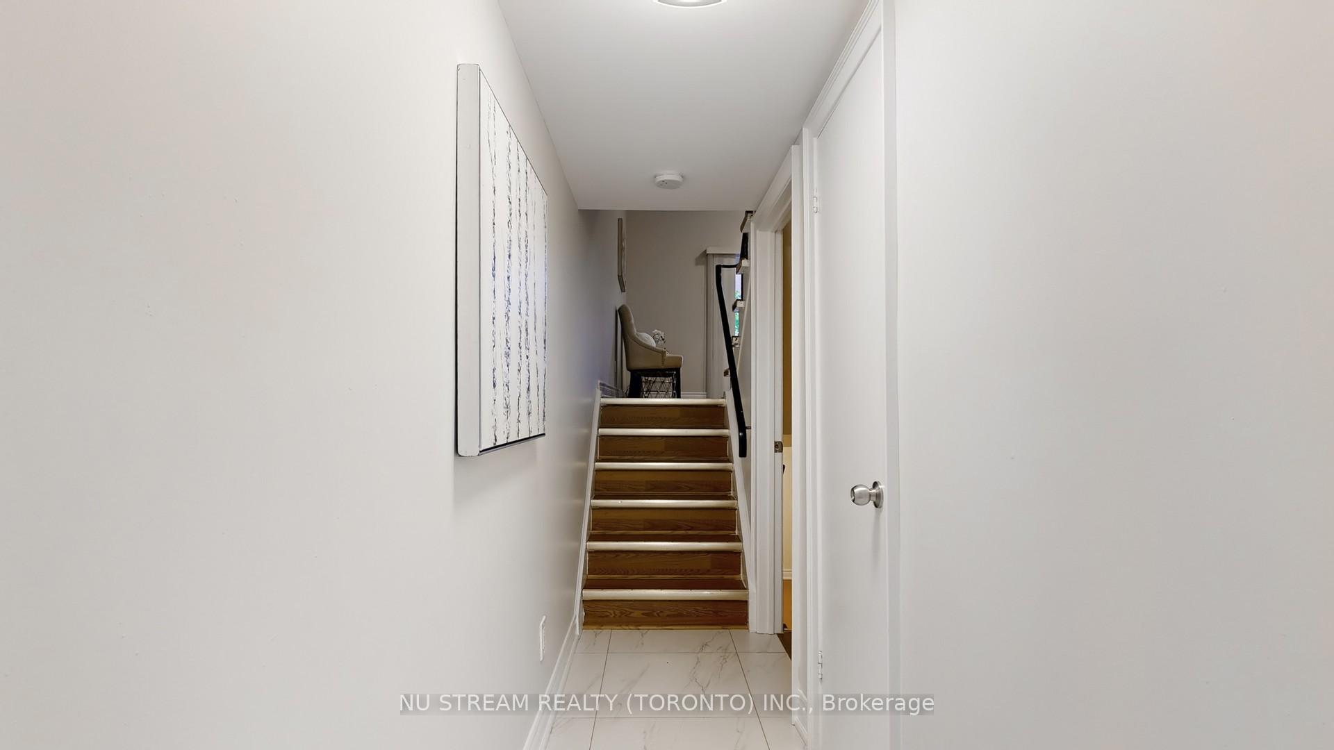 Photo 4 of Unit 39, 3075 Bridletowne Circle, Scarborough, L'Amoreaux — HOMEH