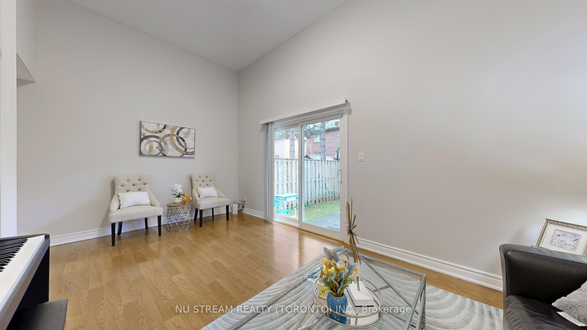 Photo 8 of Unit 39, 3075 Bridletowne Circle, Scarborough, L'Amoreaux — HOMEH