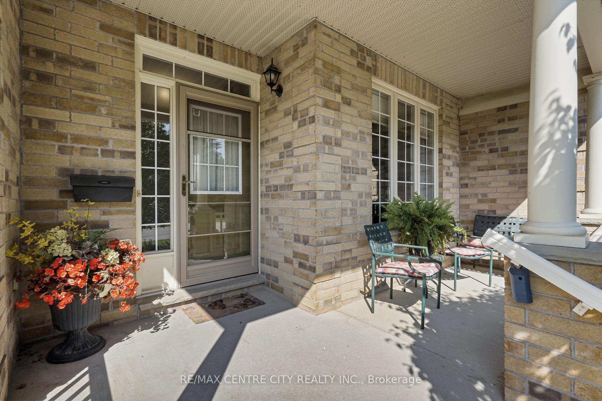 Photo 4 of Unit 5, 21 St Johns Drive, Middlesex Centre, Arva — HOMEH