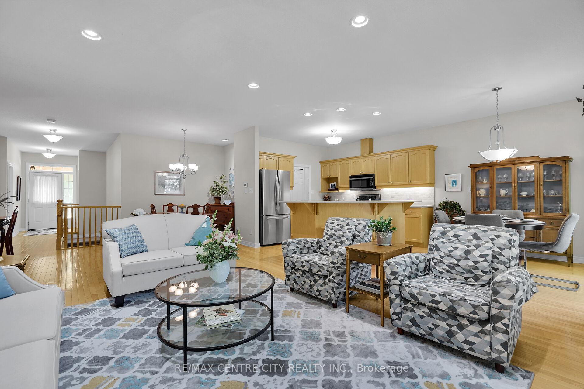 Photo 11 of Unit 5, 21 St Johns Drive, Middlesex Centre, Arva — HOMEH