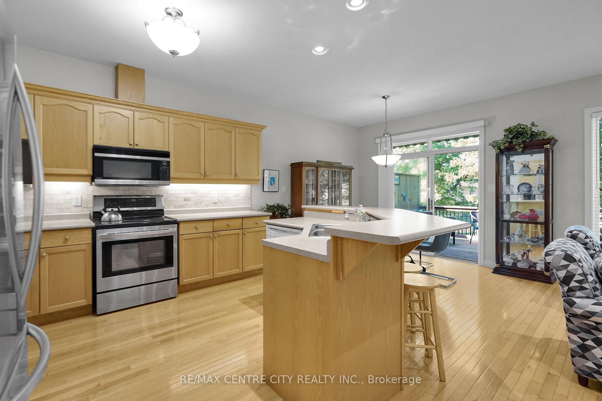 Photo 25 of Unit 5, 21 St Johns Drive, Middlesex Centre, Arva — HOMEH