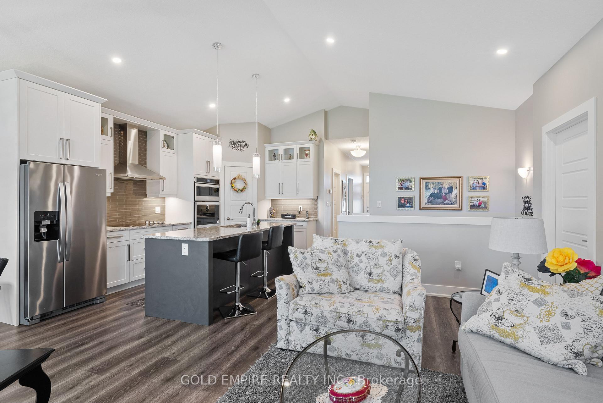Photo 12 of Unit 6, 10 Mcpherson Court, Central Elgin, Rural Central Elgin — HOMEH