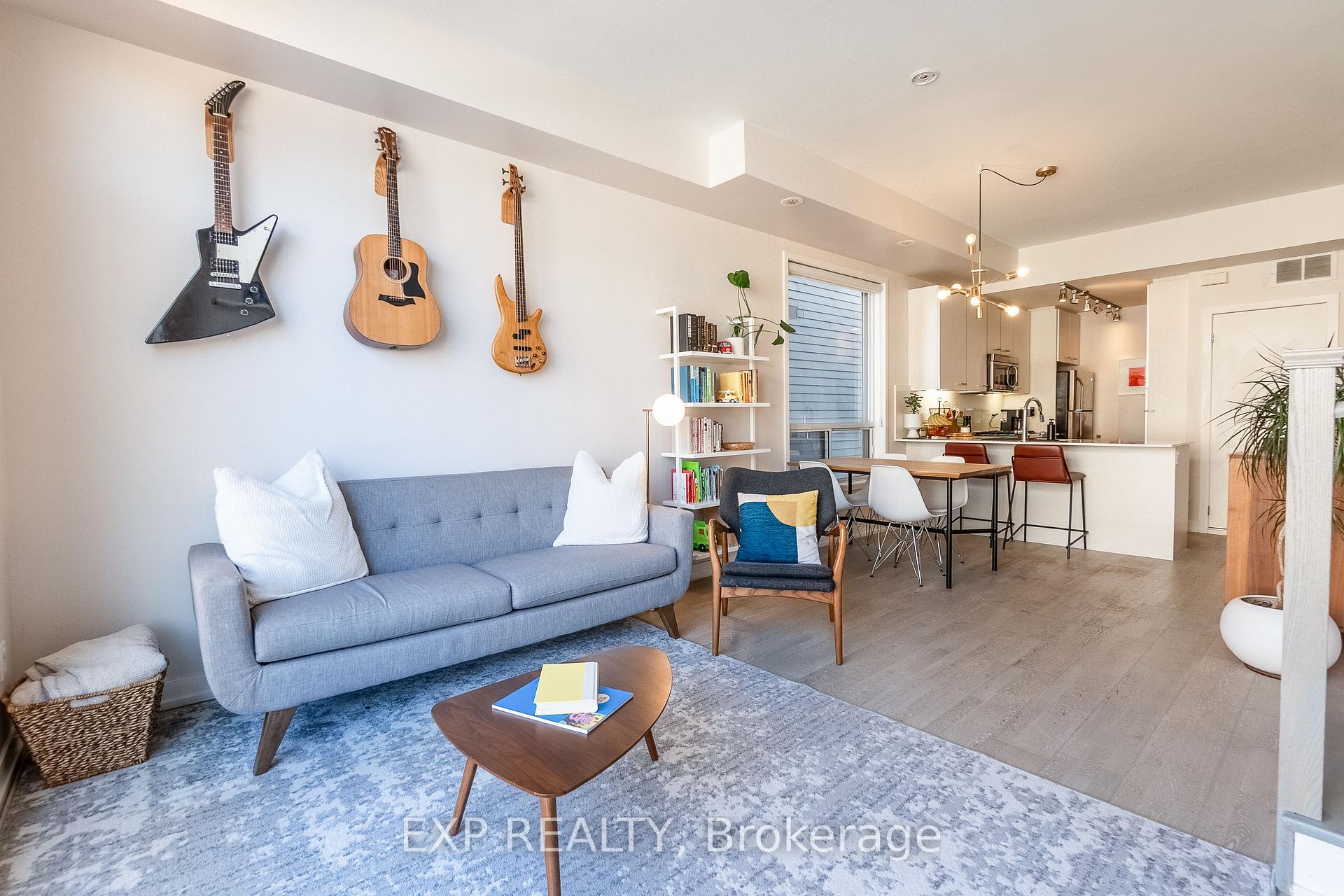 Front of Unit 8, 1321 Gerrard Street E