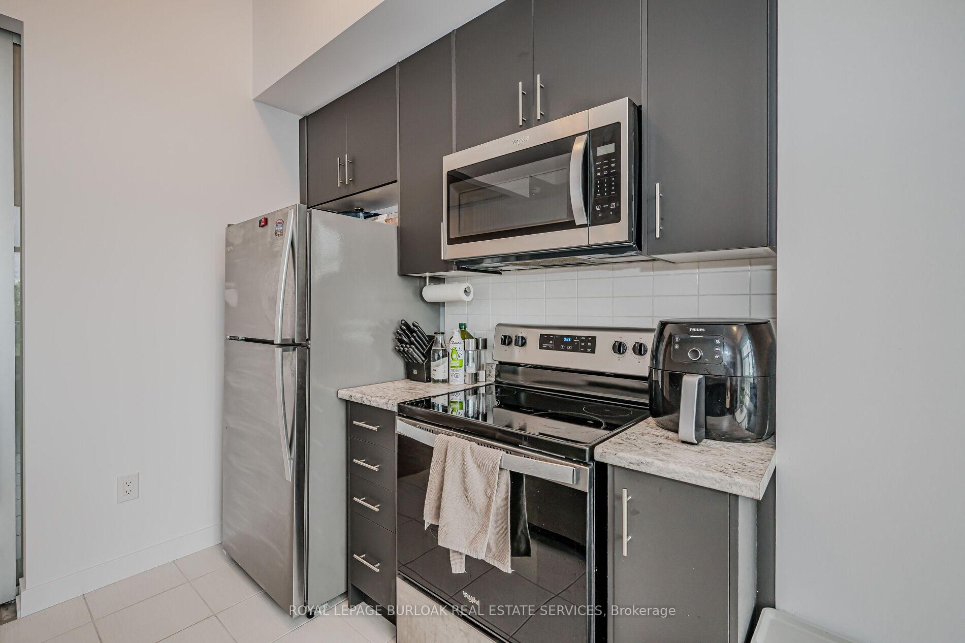 Photo 14 of Unit 319, 460 Dundas Street E, Hamilton, Waterdown — HOMEH