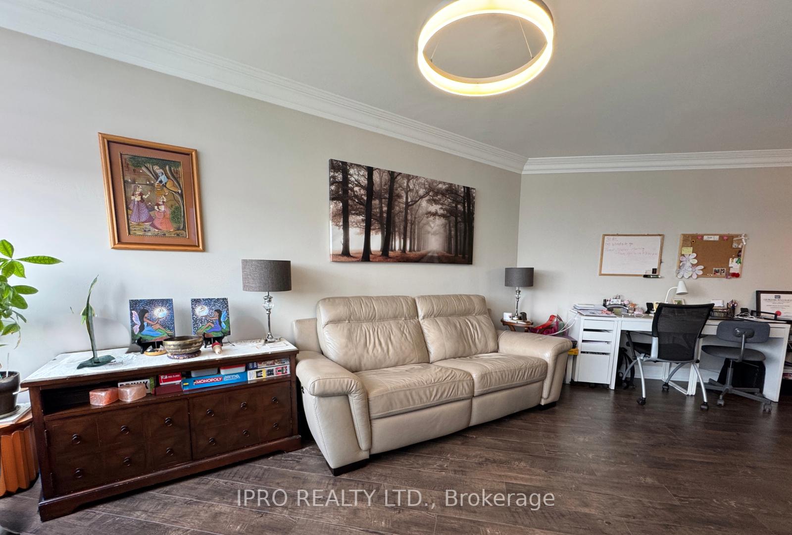 Photo 5 of Unit 414, 7420 Bathurst Street, Vaughan, Brownridge — HOMEH