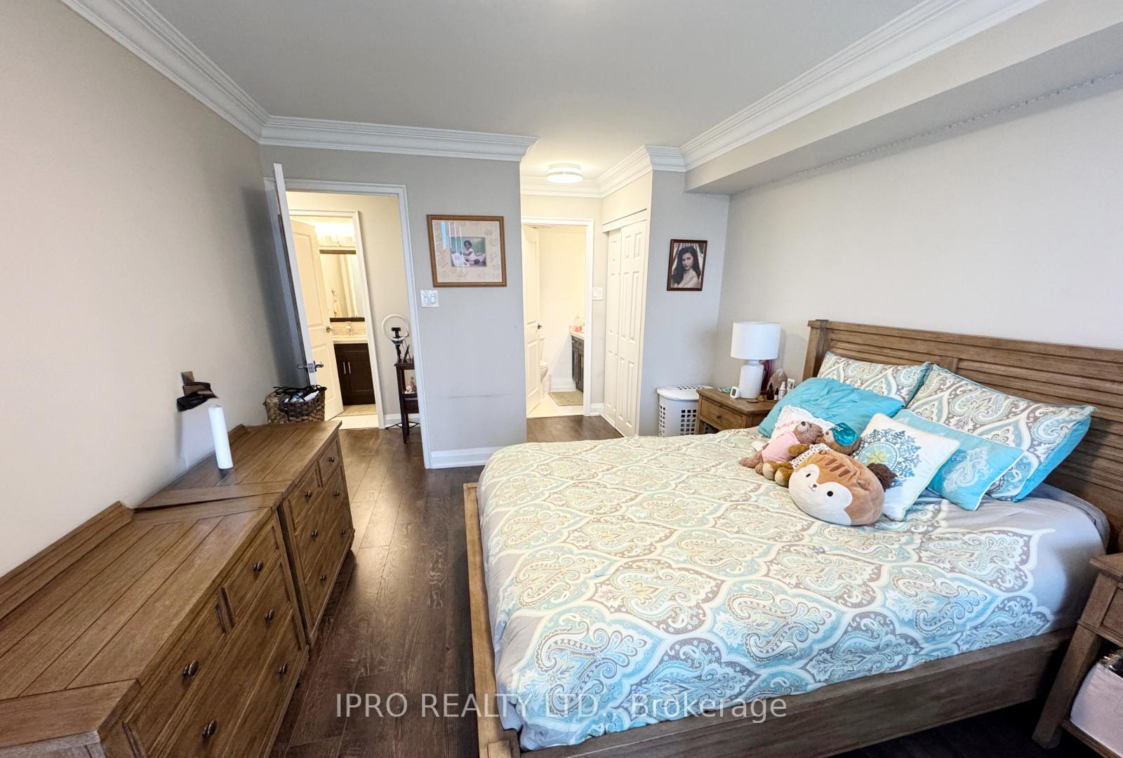 Photo 8 of Unit 414, 7420 Bathurst Street, Vaughan, Brownridge — HOMEH