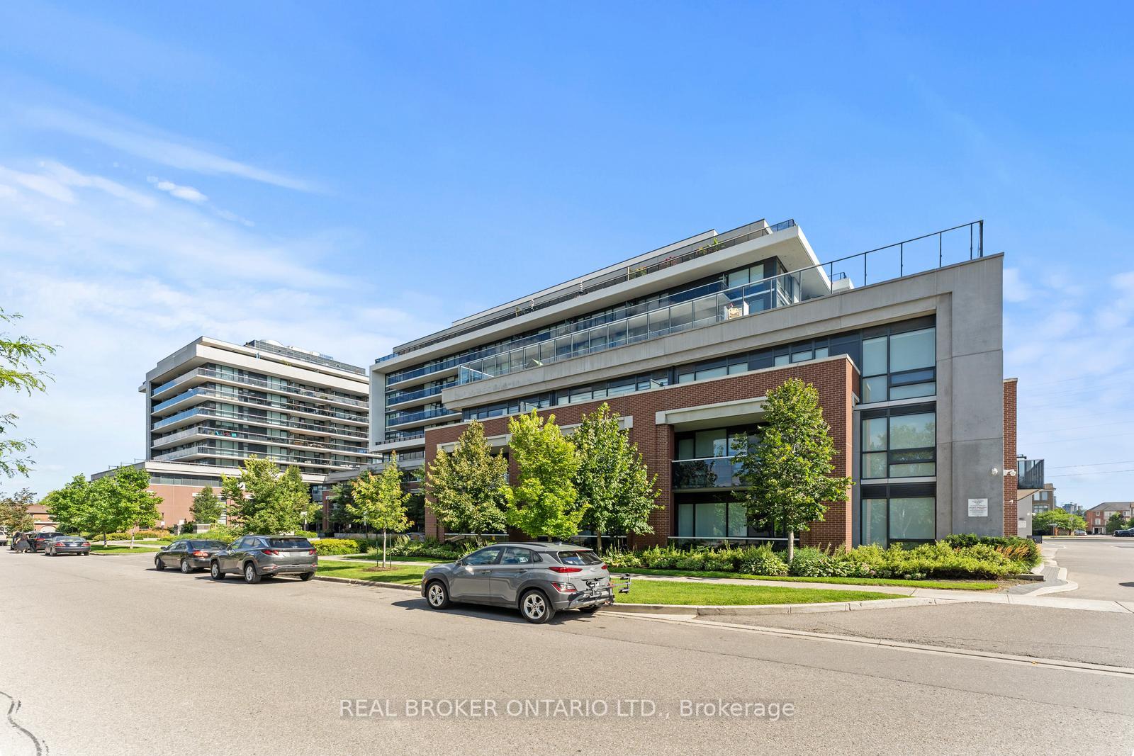 Photo 1 of Unit 722, 4800 Highway 7, Vaughan, East Woodbridge — HOMEH